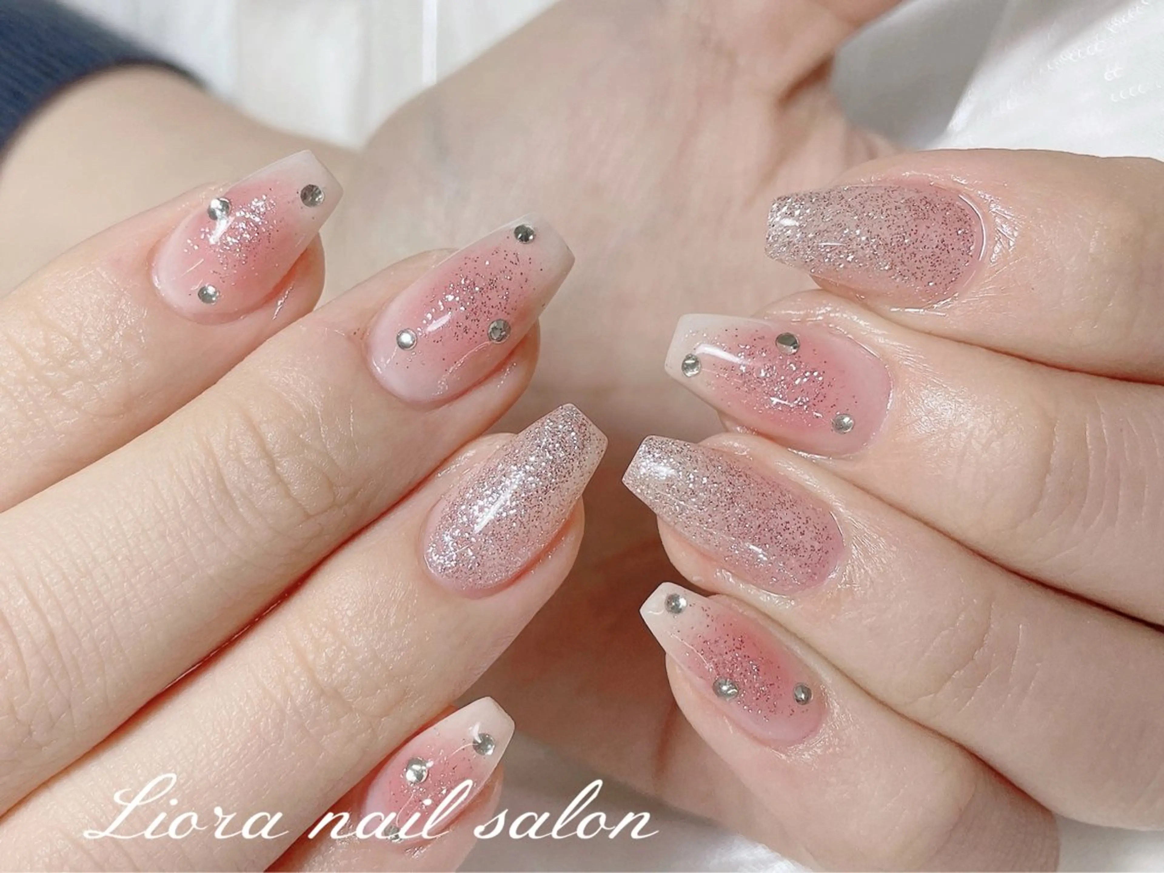 ネイル チークネイル フットネイル フレンチネイル ジェルネイル ガーリー ハンドネイル Liora nail 2のネイルデザイン