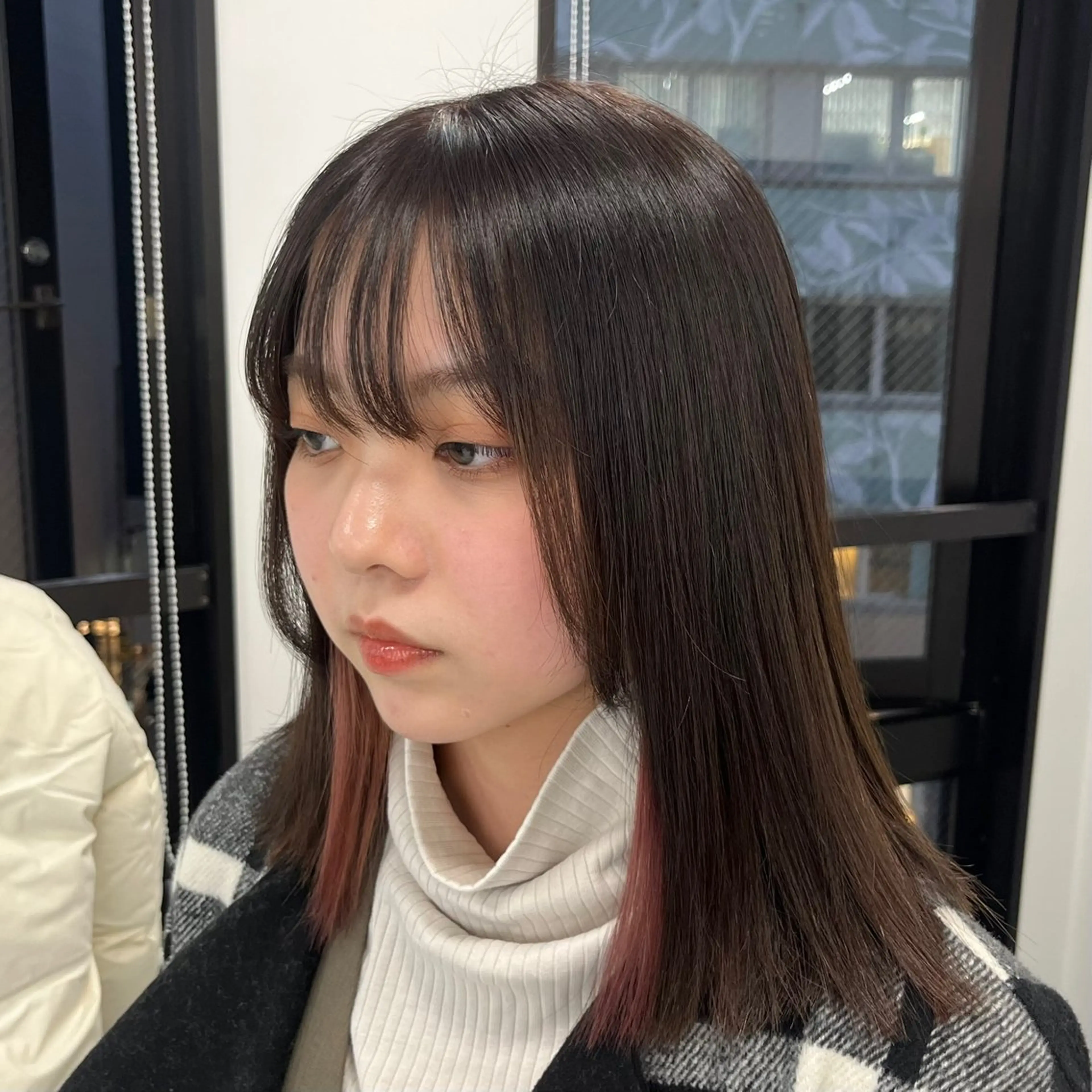 ミディアム カラー ベージュカラー ブリーチ ブラウンカラー デザインカラー ハイトーンカラー ヘアカラー トリートメント ハイトーン/ 髪質改善/上質艶髪のヘアスタイル