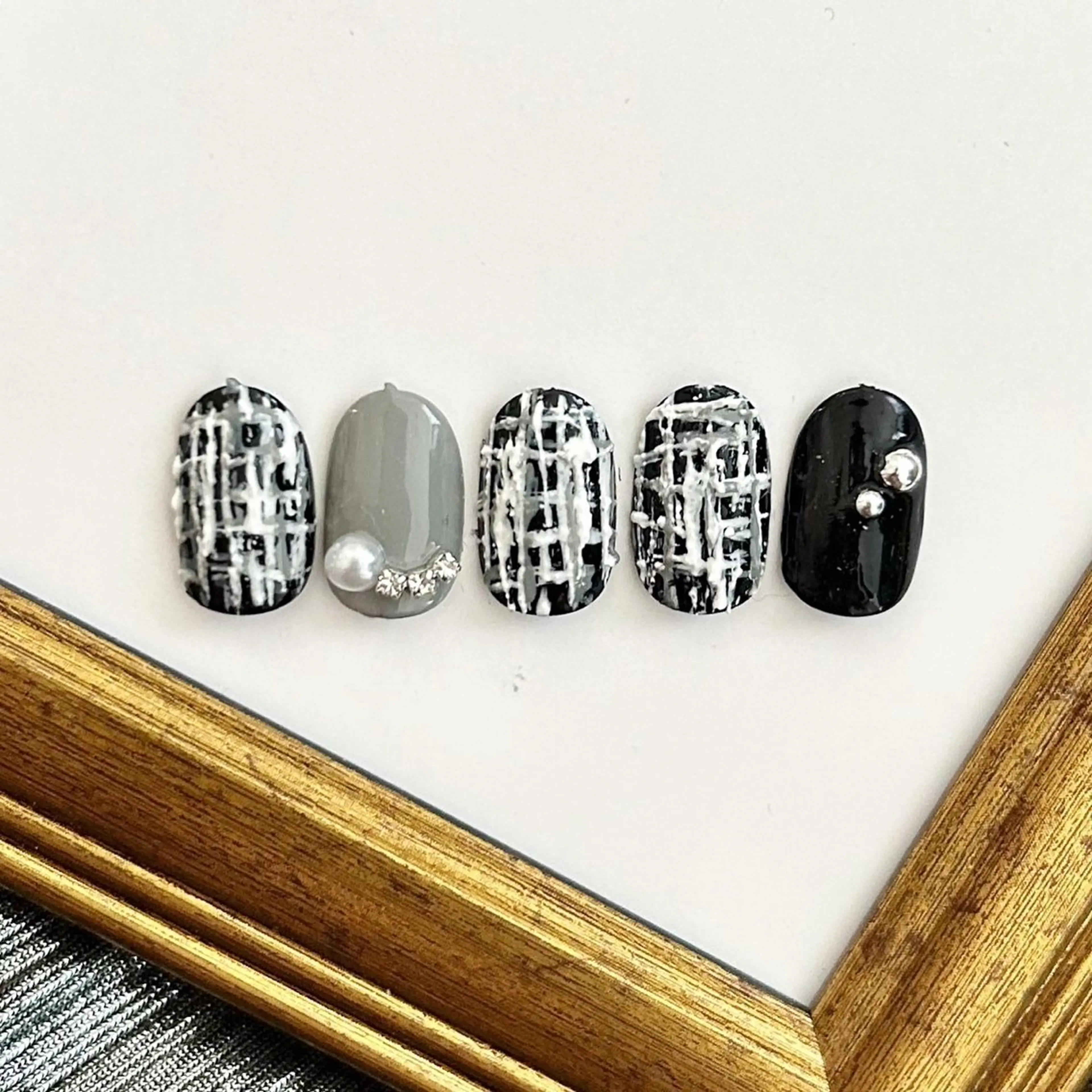 ネイル ストーンネイル Vante ヴァンテのネイルデザイン