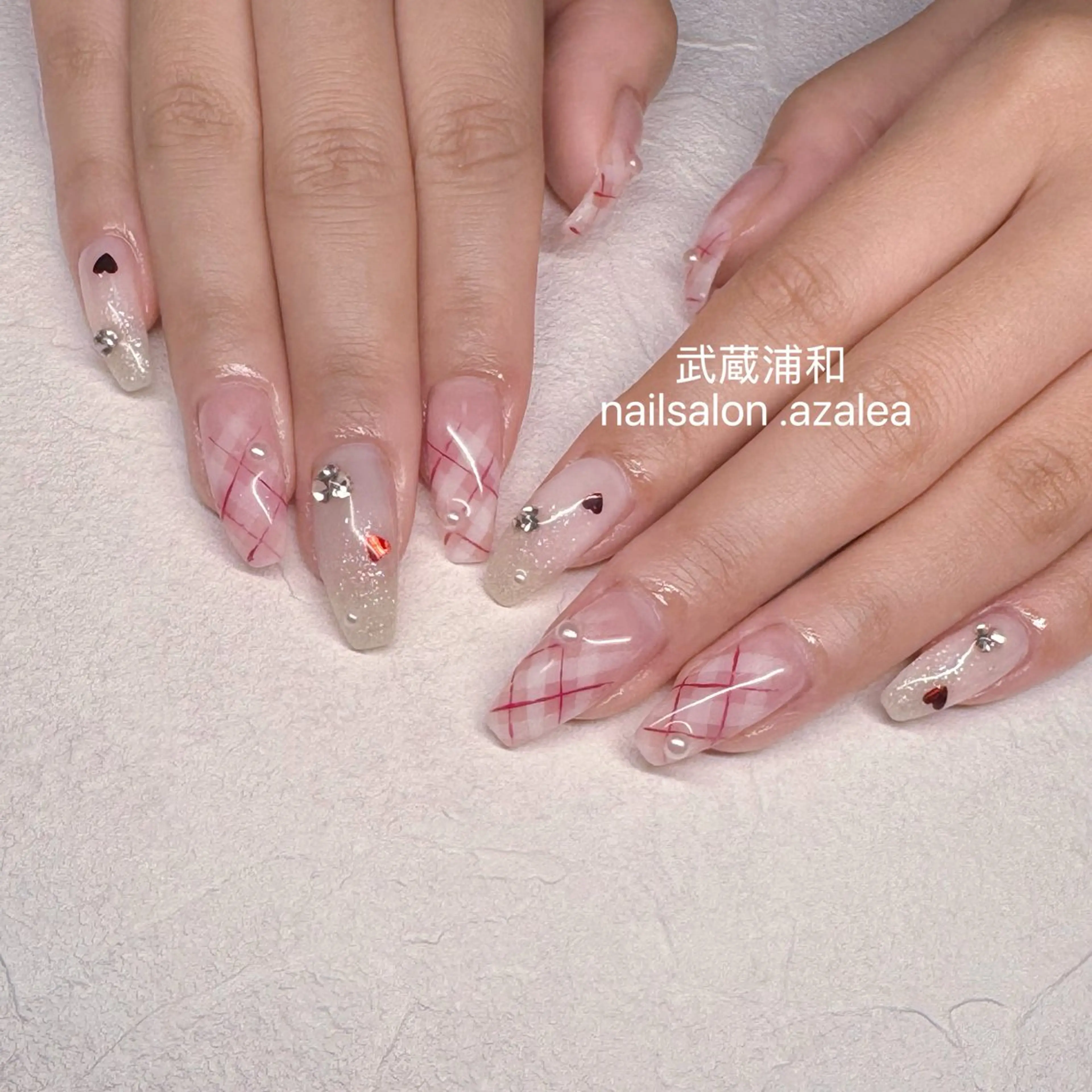 ネイル ハンドネイル R inのネイルデザイン