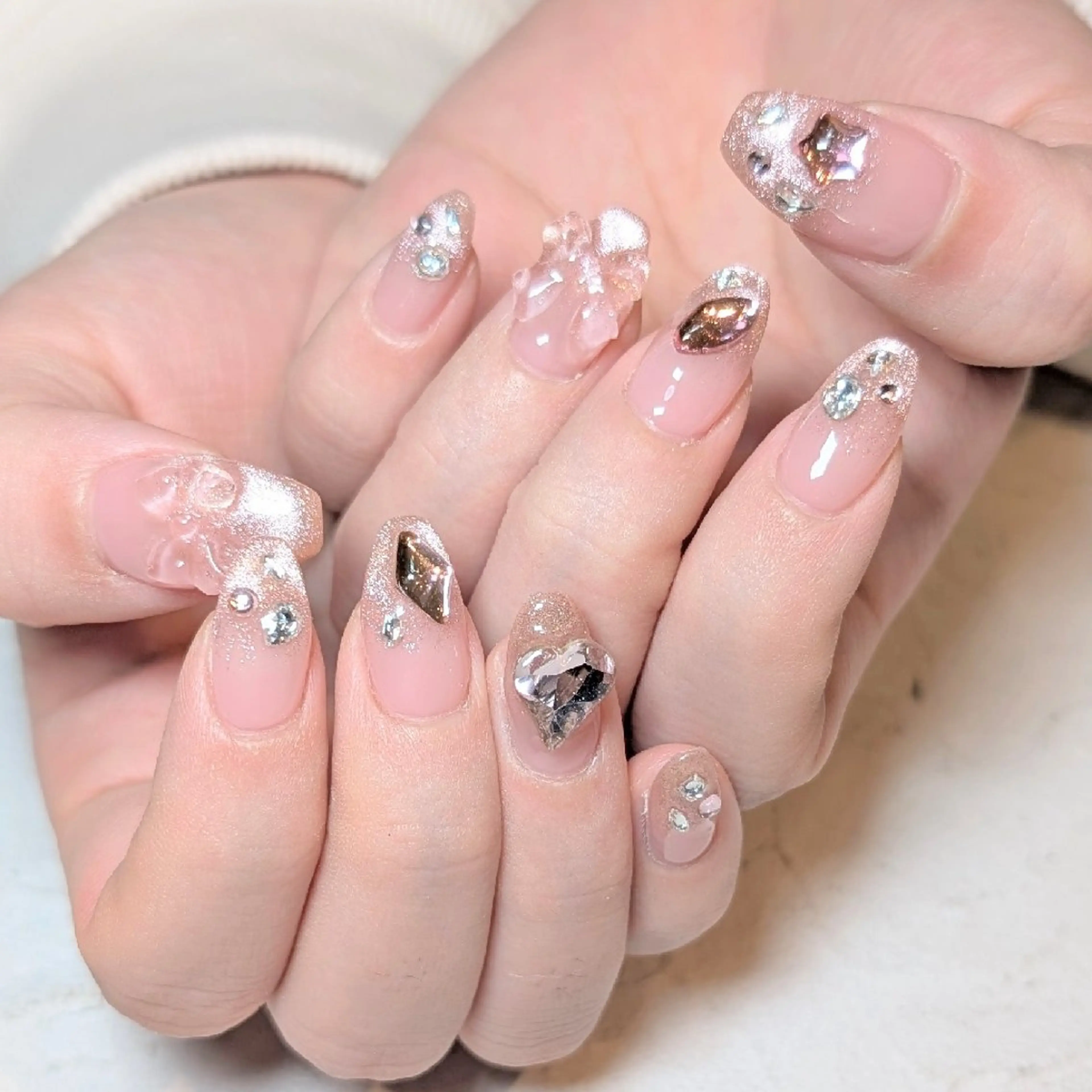 ネイル グラデーション ハート キラキラネイル マグネットネイル ピンク Nail salon Euphoria所属・Euphoria 【 suzuki 】のネイルデザイン