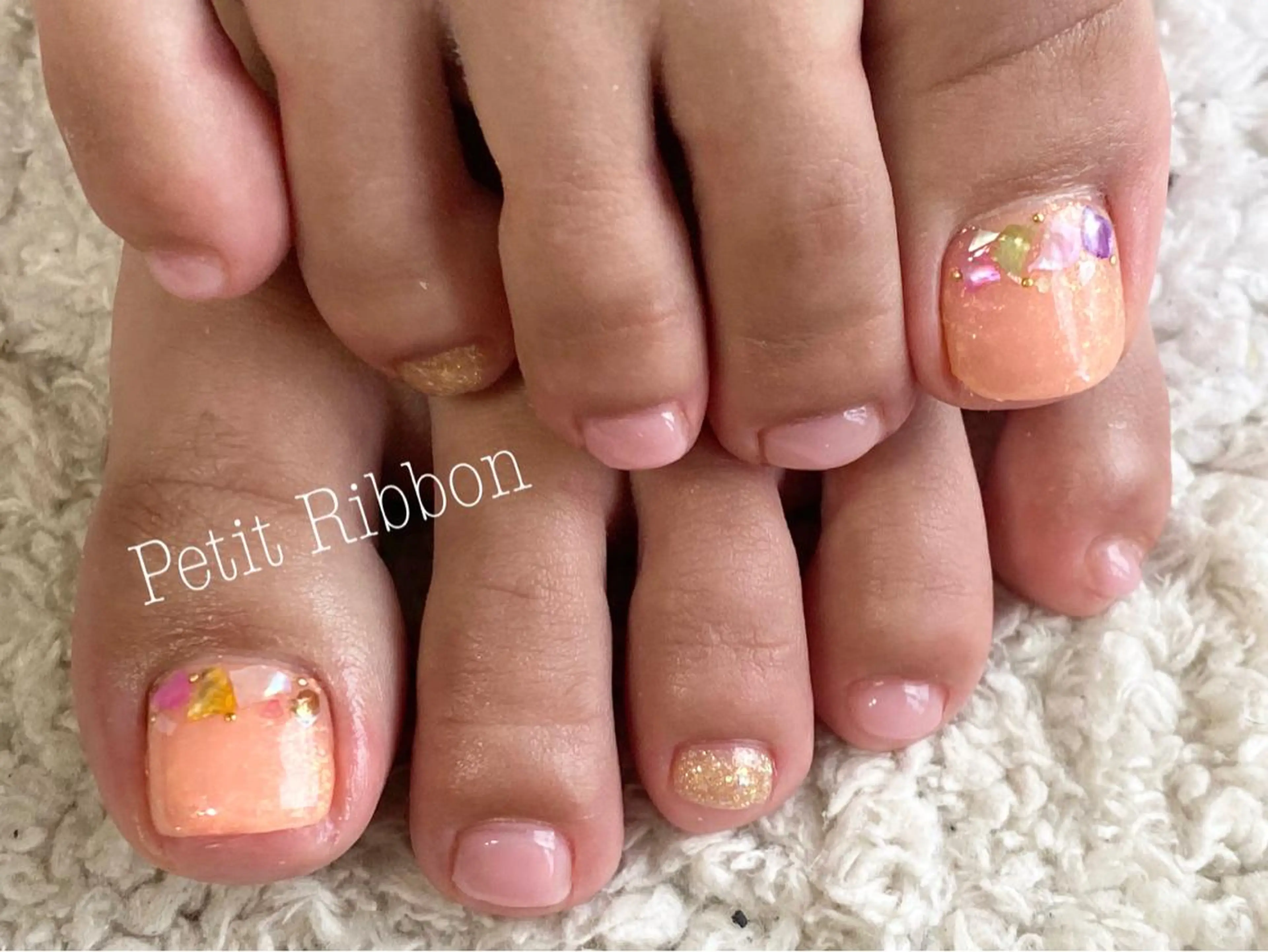 ネイル ネイルPetit Ribbonのネイルデザイン