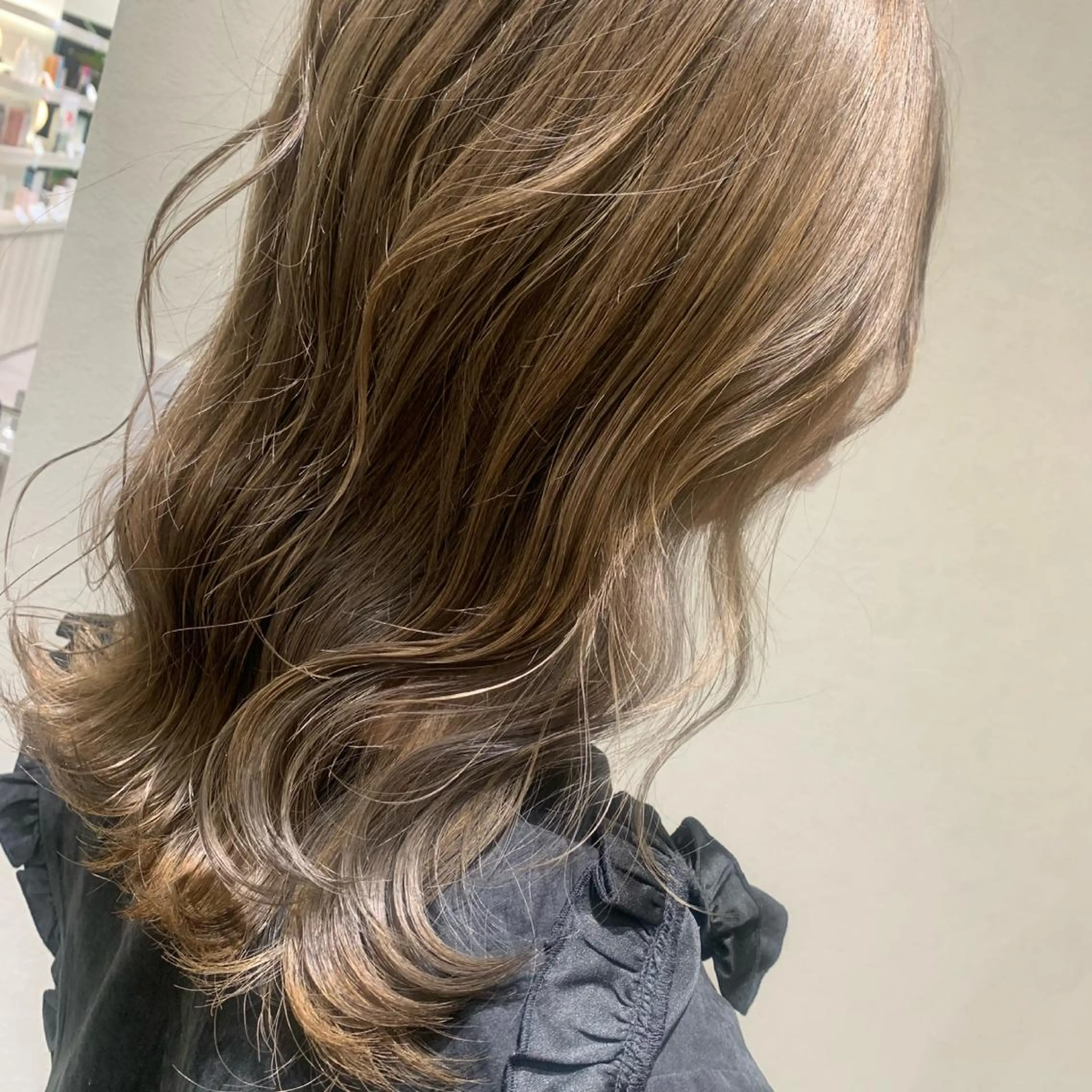 セミロング カラー 艶カラー ⭐️田中真緒のヘアスタイル