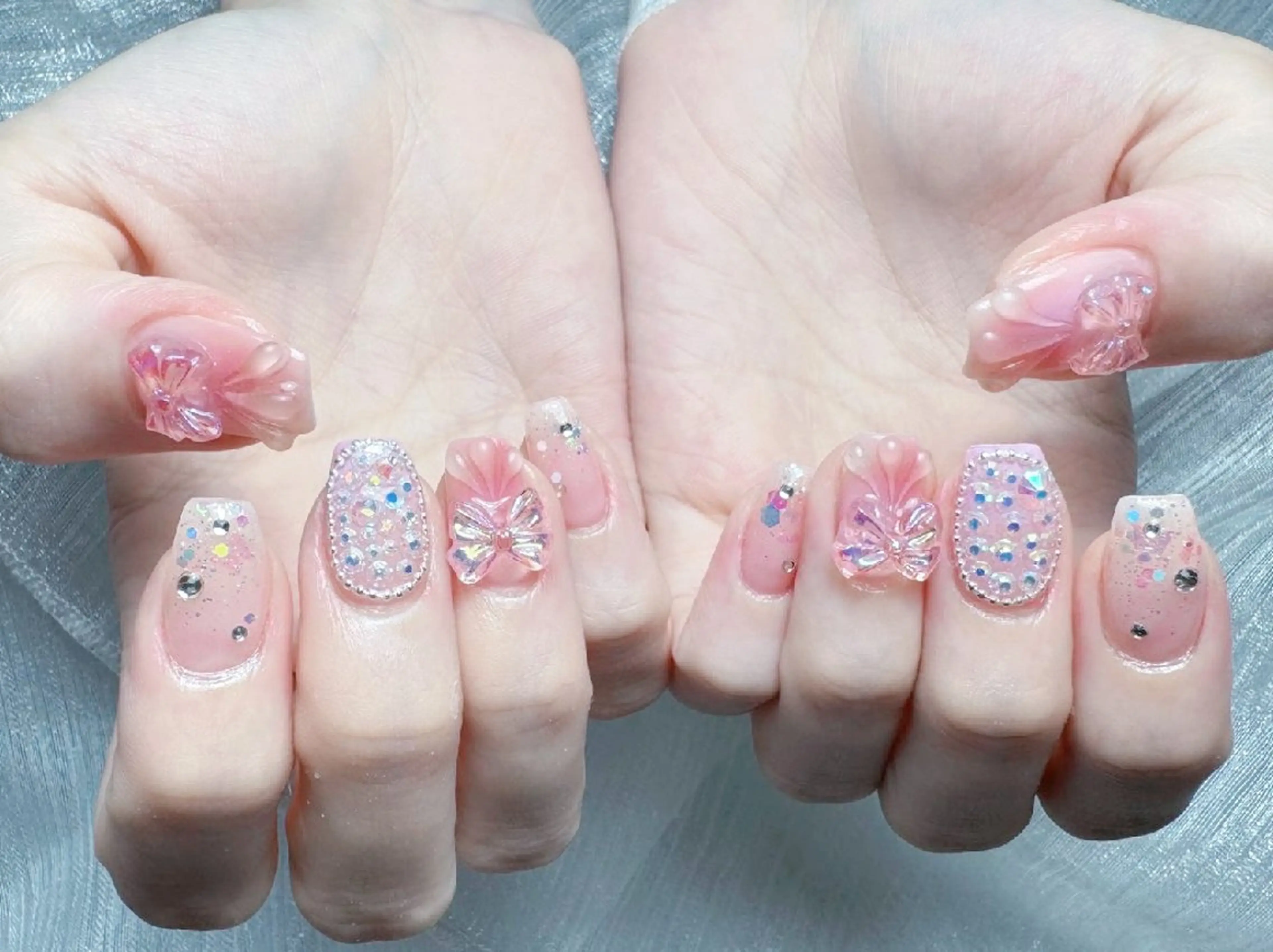 ネイル 長さ出し フレンチネイル グラデーション マグネットネイル マグネットフレンチ ハンドネイル るか 池袋のネイルデザイン