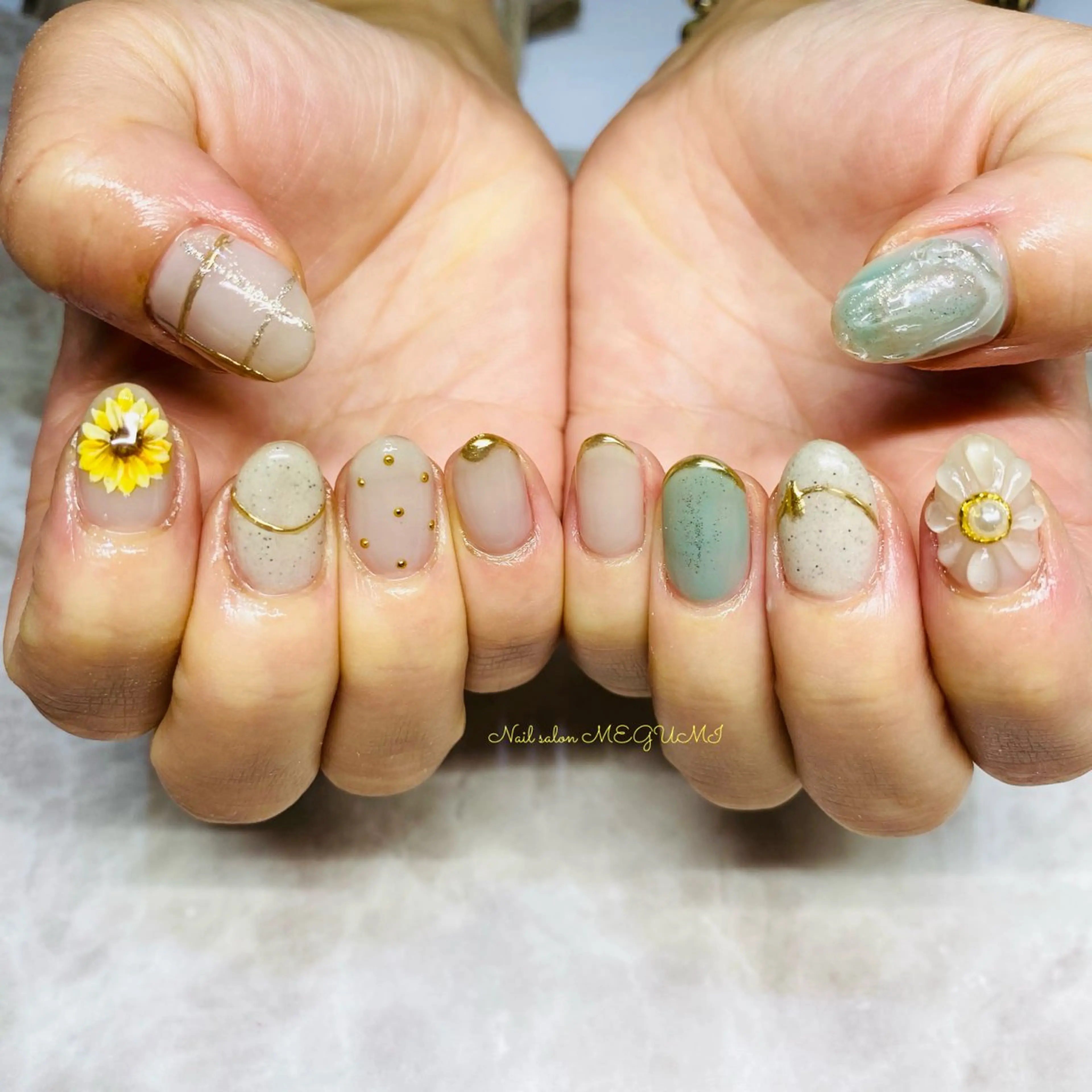 ネイル ゴージャス 持ち込み Nail salon MEGUMIのネイルデザイン