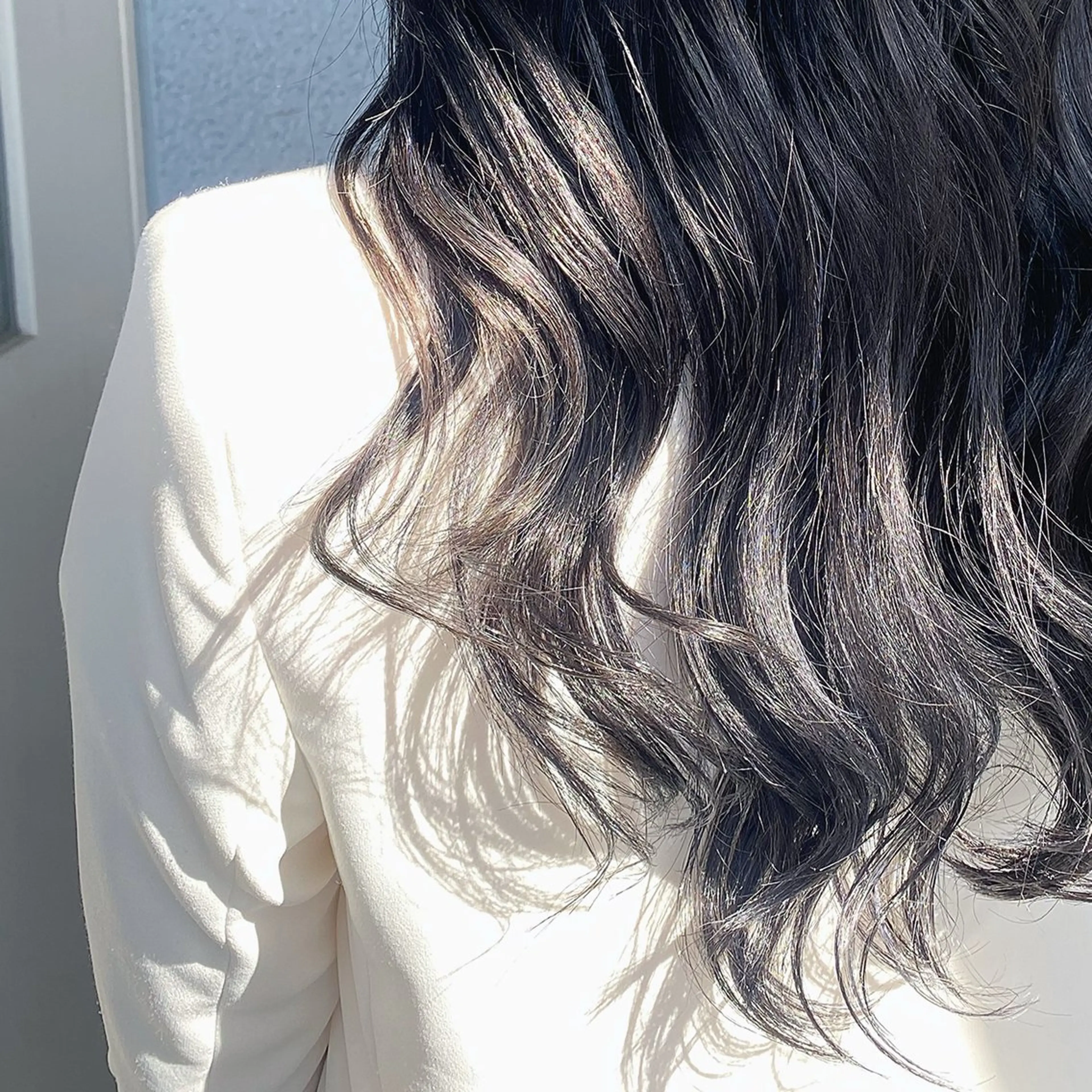 ロング ハイライト 艶•透明感カラー フィーシーのヘアスタイル