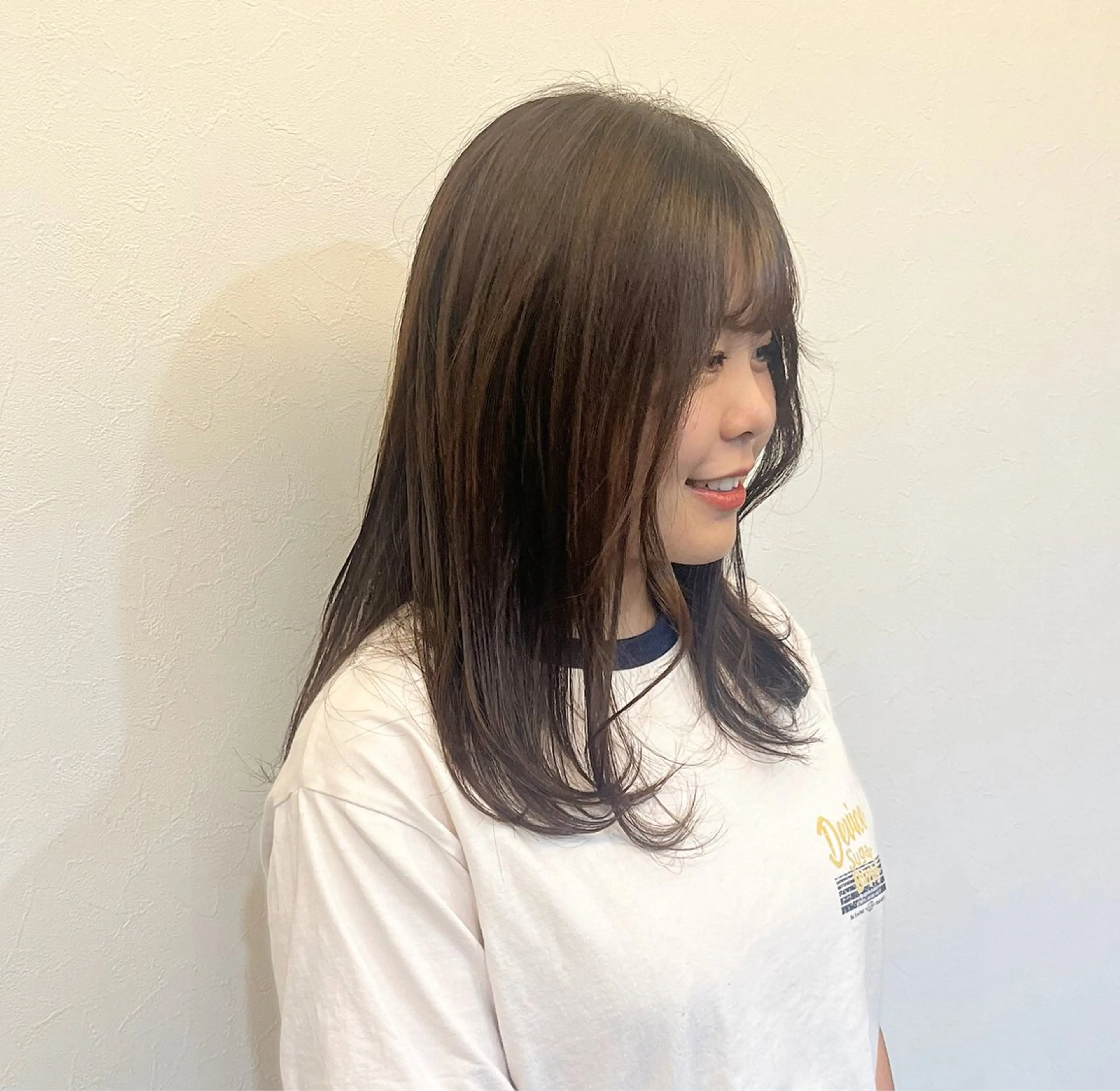 セミロング レイヤーカット 今井 杏奈のヘアスタイル