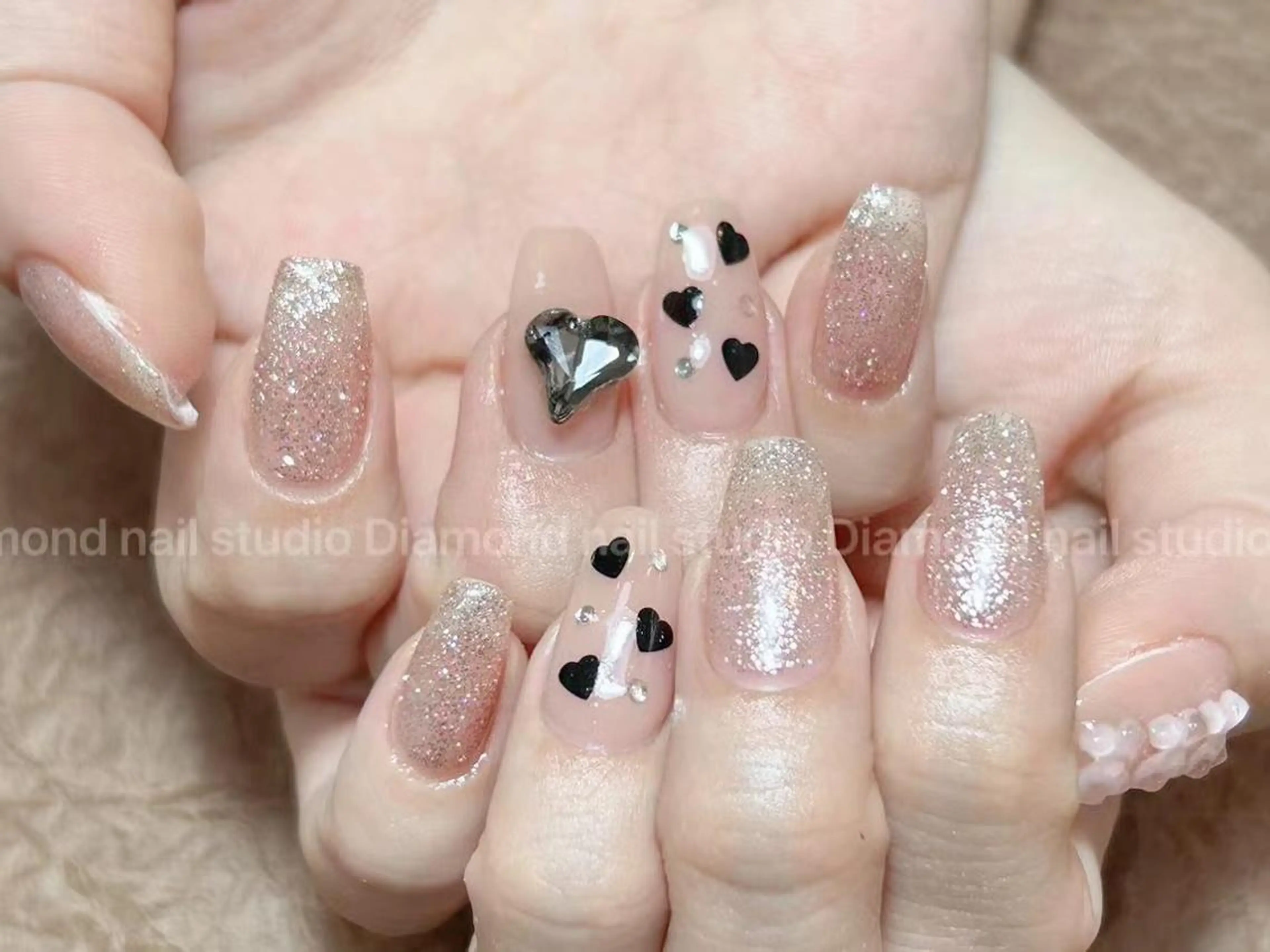 ショート ハンドネイル ハンドケア Diamond 🚢のネイルデザイン