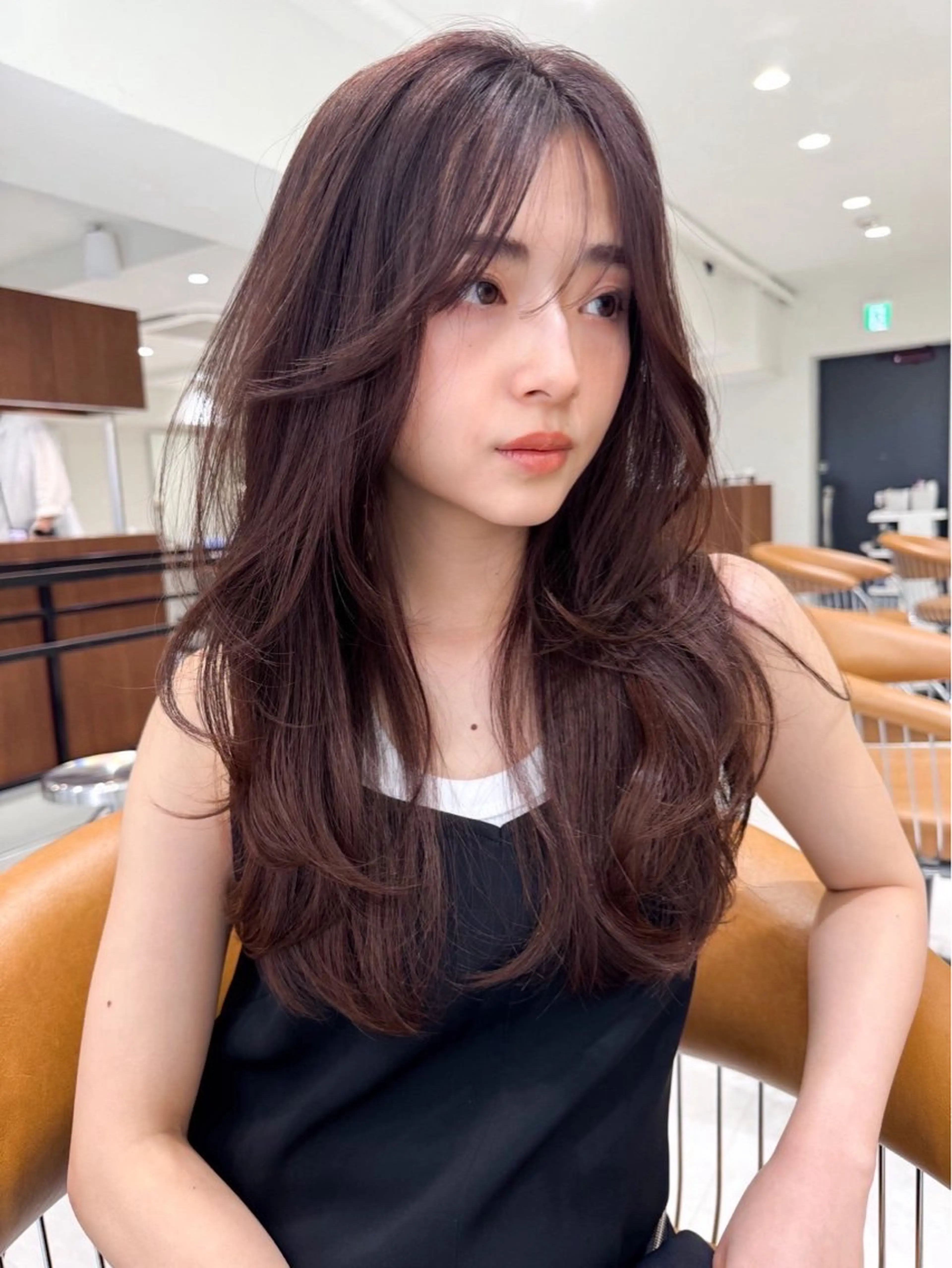 ミディアム カラー ✨レイヤーカット/透 名感カラー特化✨のヘアスタイル