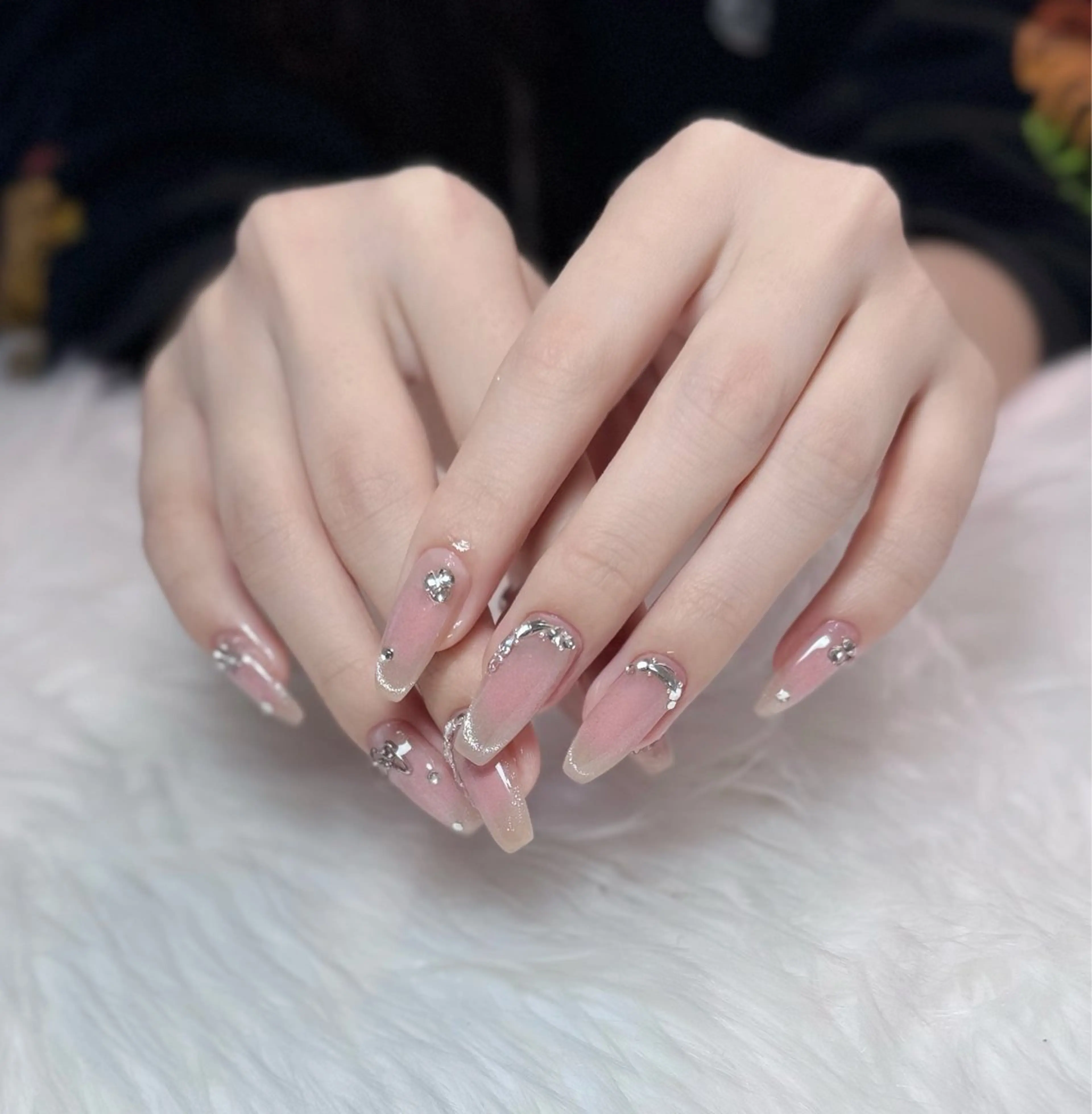 ネイル アートネイル オーロラネイル ジェルネイル 韓国ネイル ロングネイル ハンドネイル Nichi Nailsのネイルデザイン