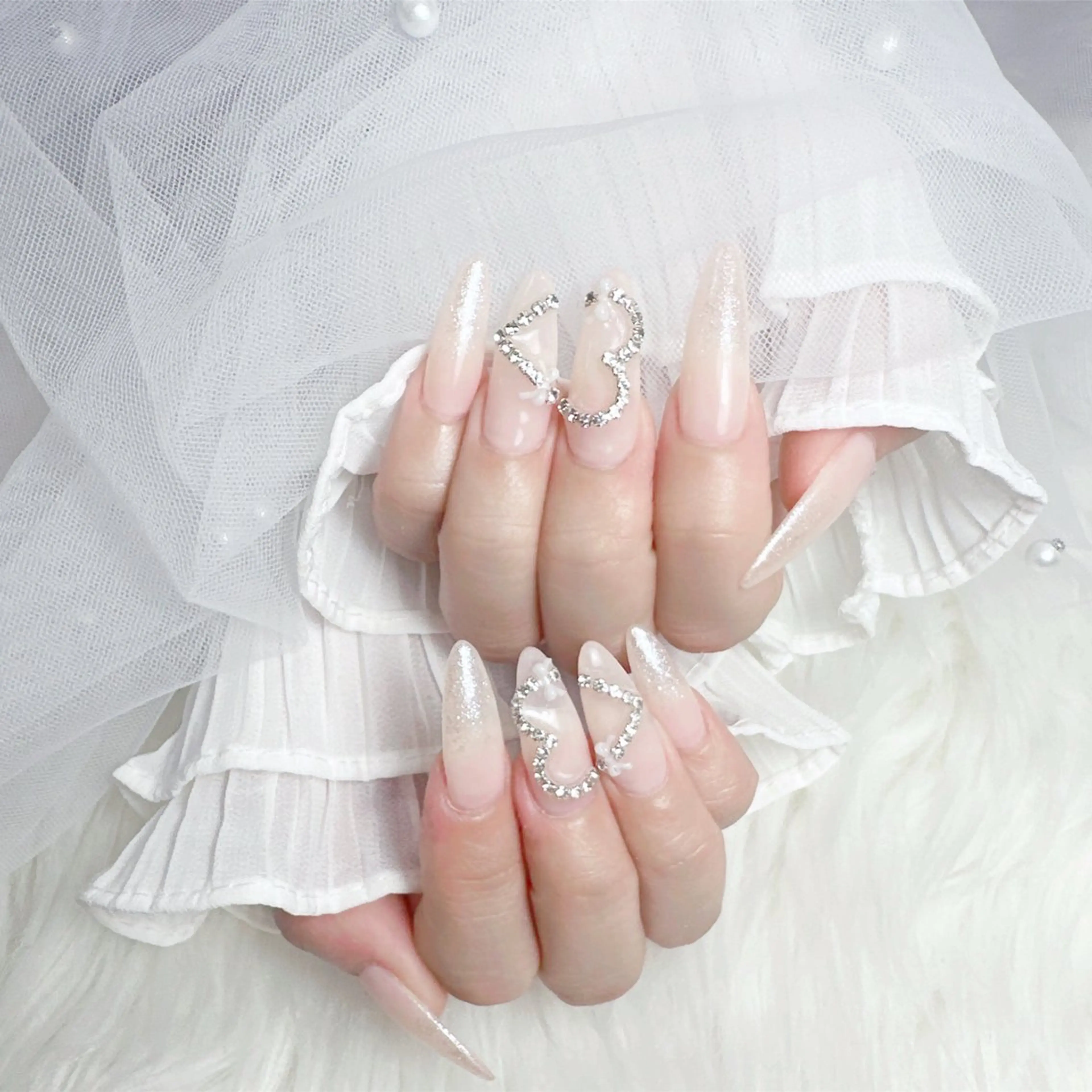 ネイル アートネイル ジェルネイル グラデーション キラキラネイル ラメ(グリッター) ハンドネイル Viola. 優花のネイルデザイン