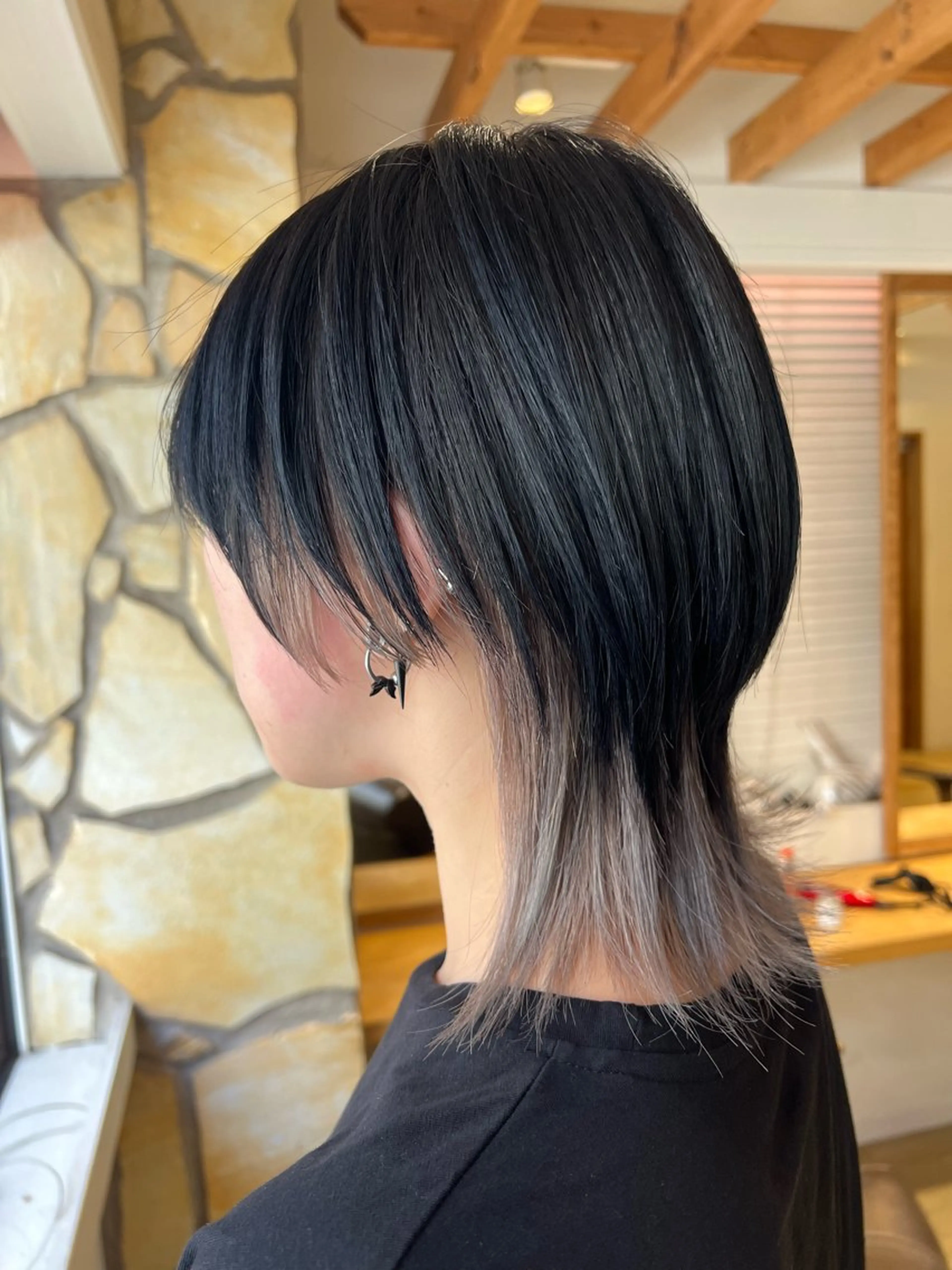 ミディアム レイヤーカット ウルフカット ウルフレイヤー カット ヘアカラー 渋谷ハイトーン/ デザインカラー阿部のヘアスタイル