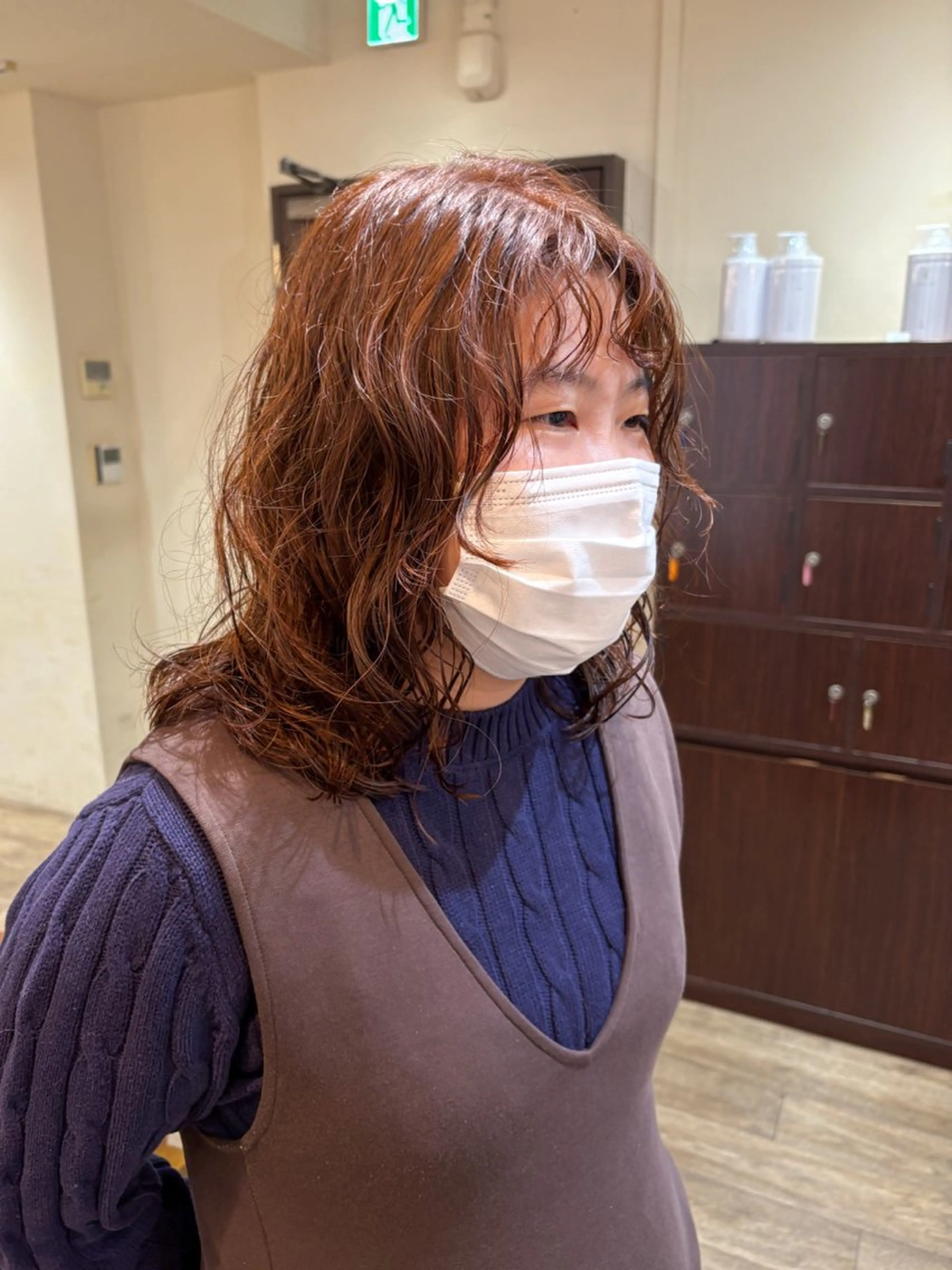 ミディアム Miyamoto Yasuchikaのヘアスタイル