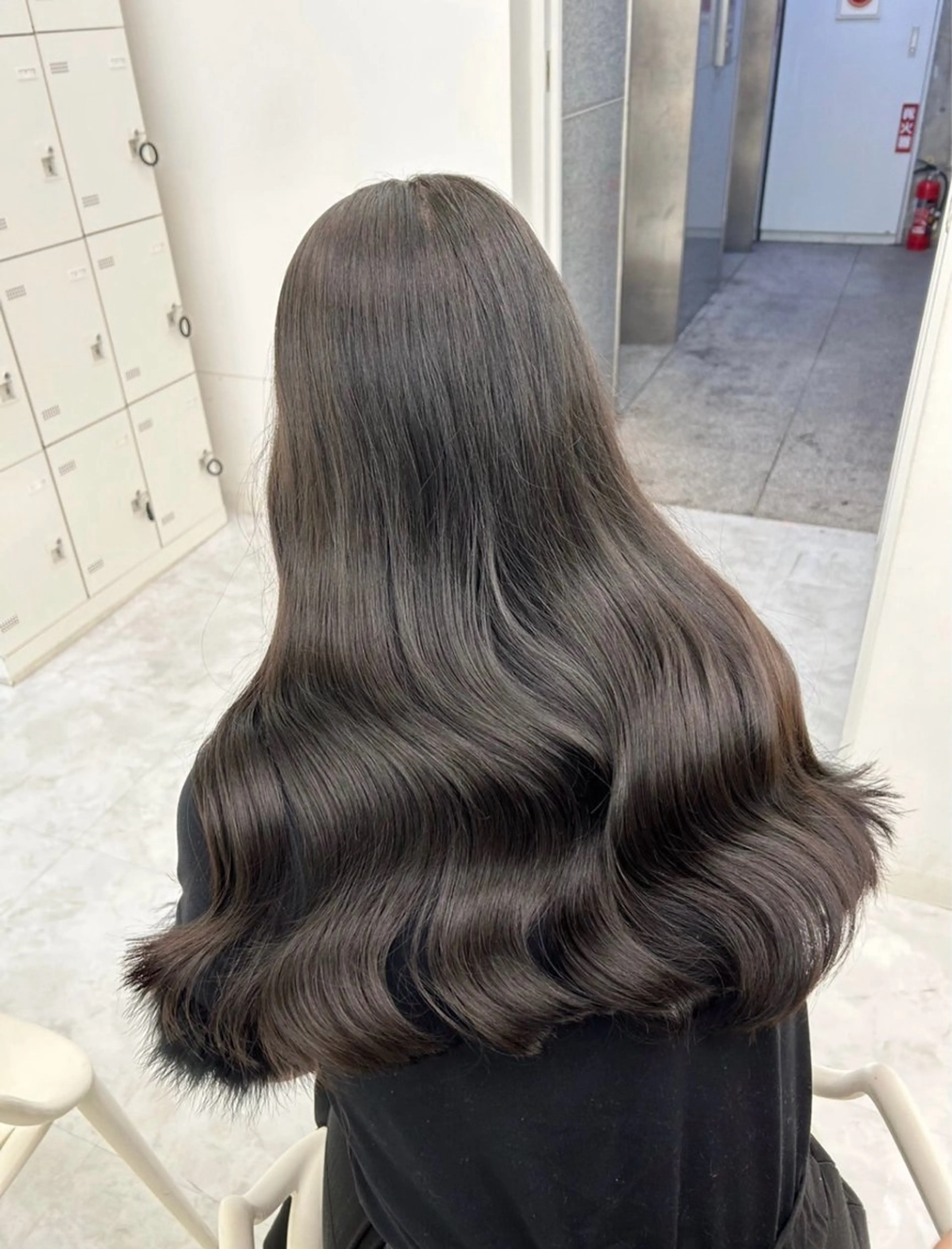 【🤍学割限定🤍】韓国トレンドのレイヤーカット➕透明感ワンカラー➕ 髪質改善トリートメント 🤍の写真