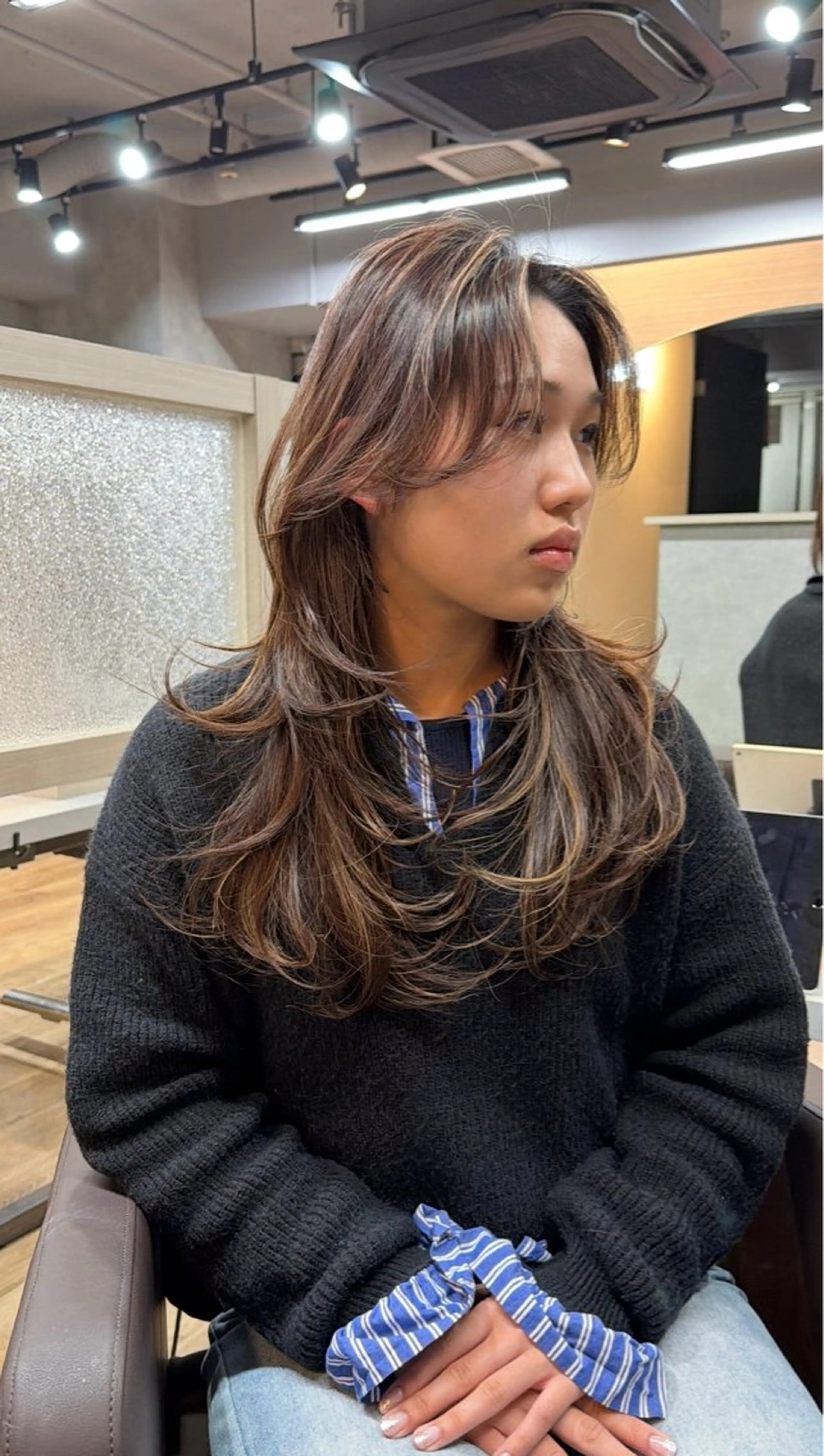 セミロング カラー ヘアカラー AIRI/難波/ ハイトーン/髪質改善のヘアスタイル