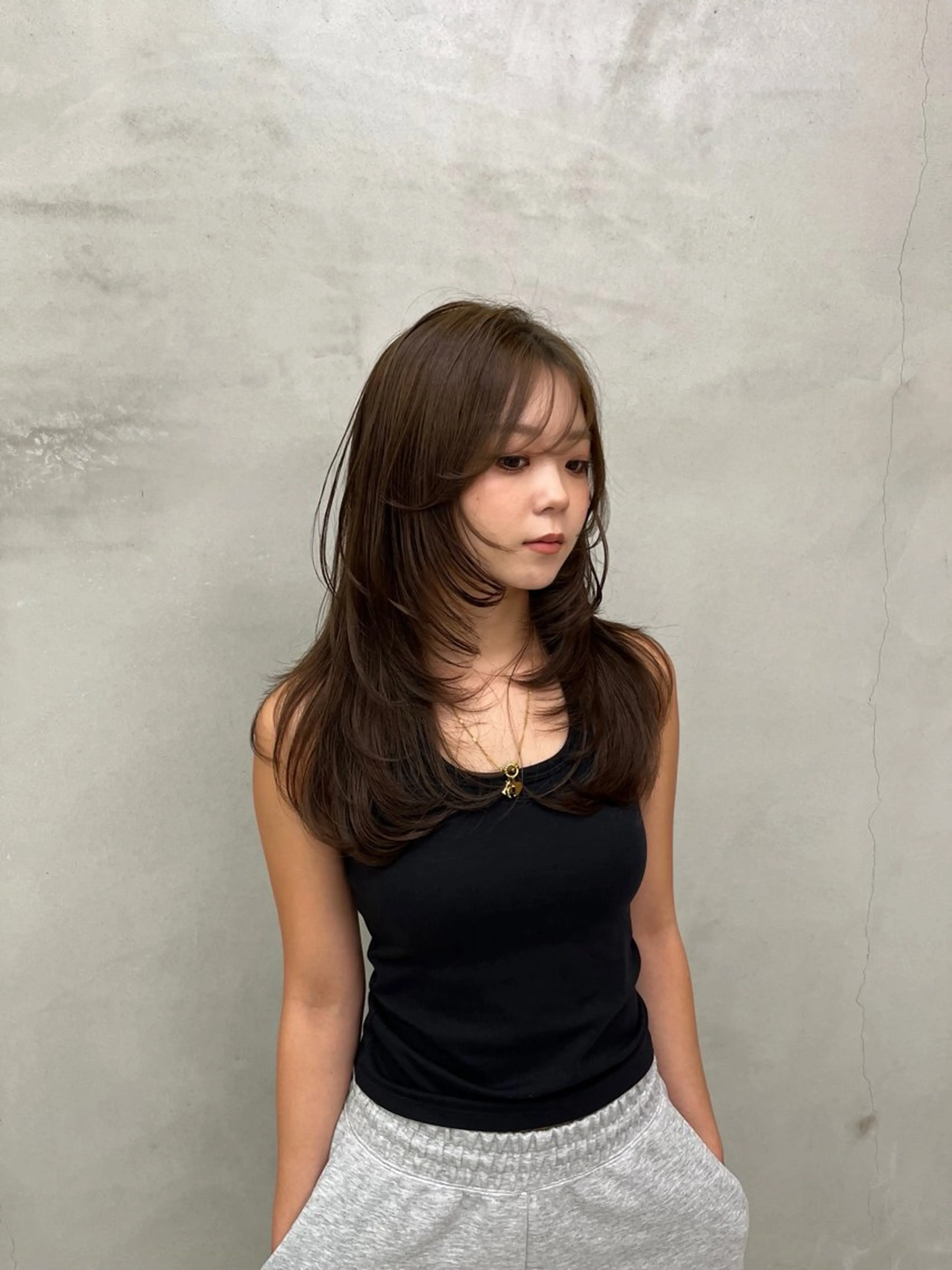 セミロング カット ヘアカラー 小杉真央 🕊🫧のヘアスタイル