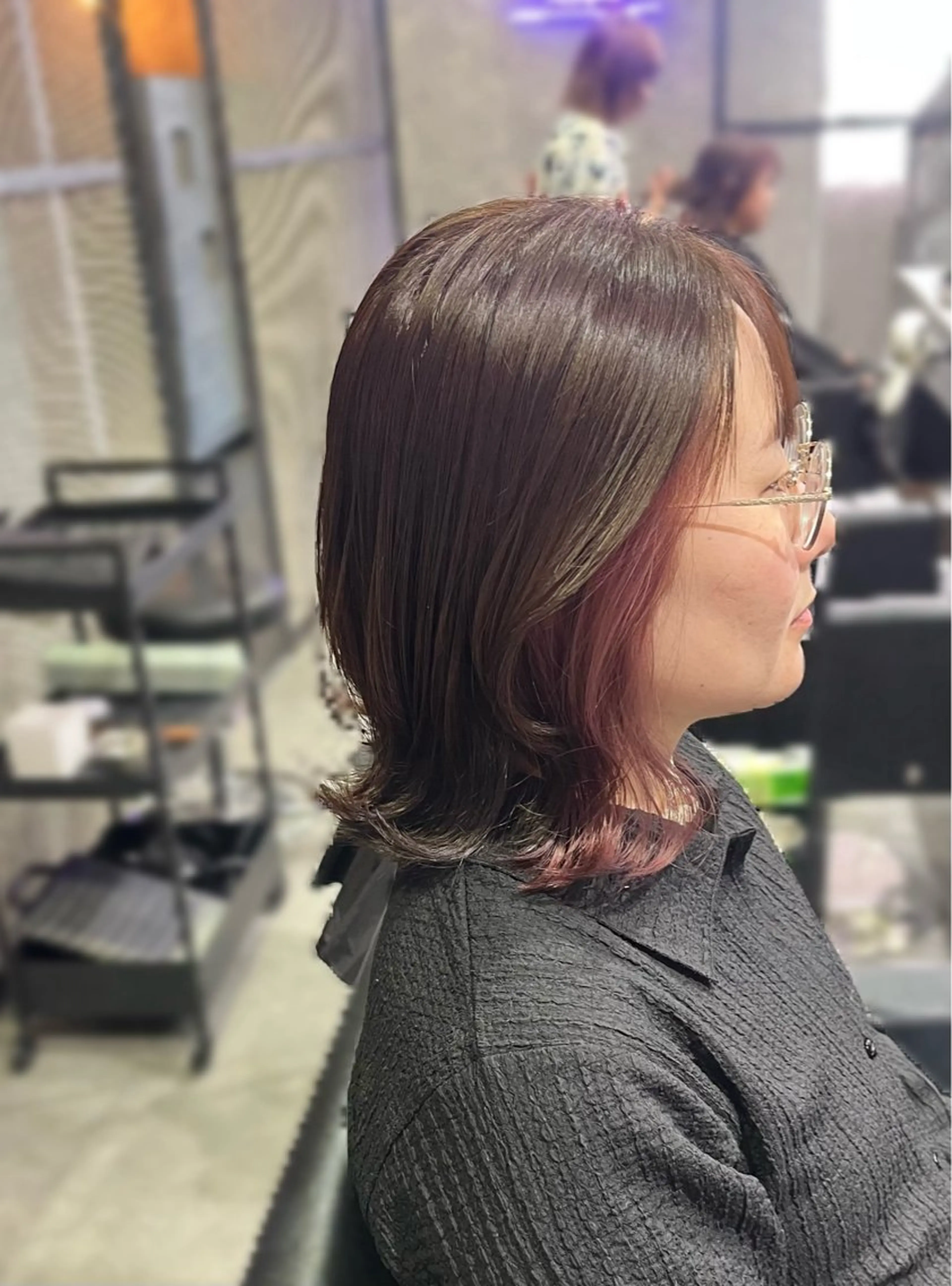 ミディアム ヘアカラー 伊藤 由妃乃のヘアスタイル