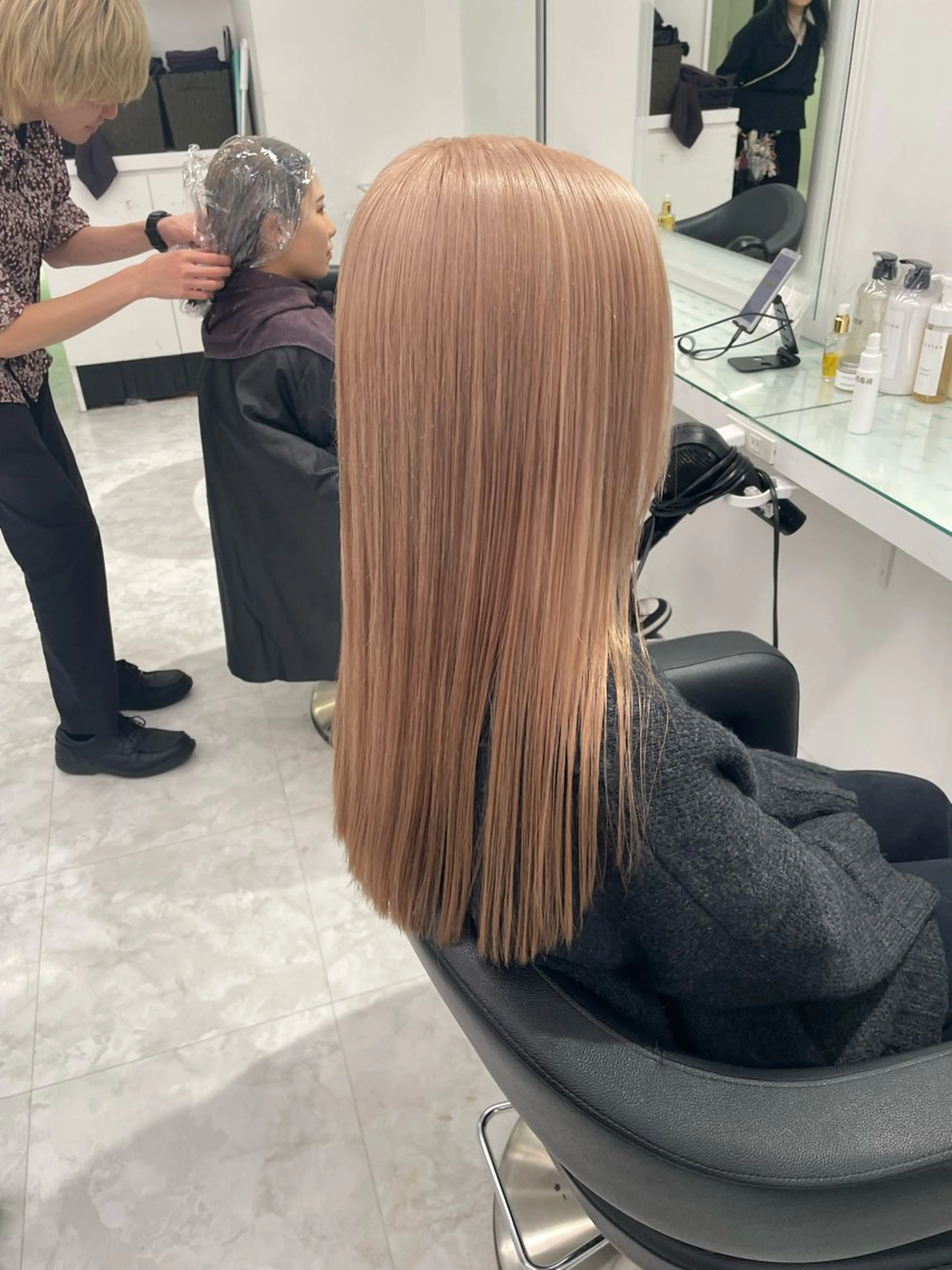 カラー ヘアカラー トリートメント ヘッドスパ ヘアセット 透け上品ハイトーン 職人ゆうと🤍のヘアスタイル