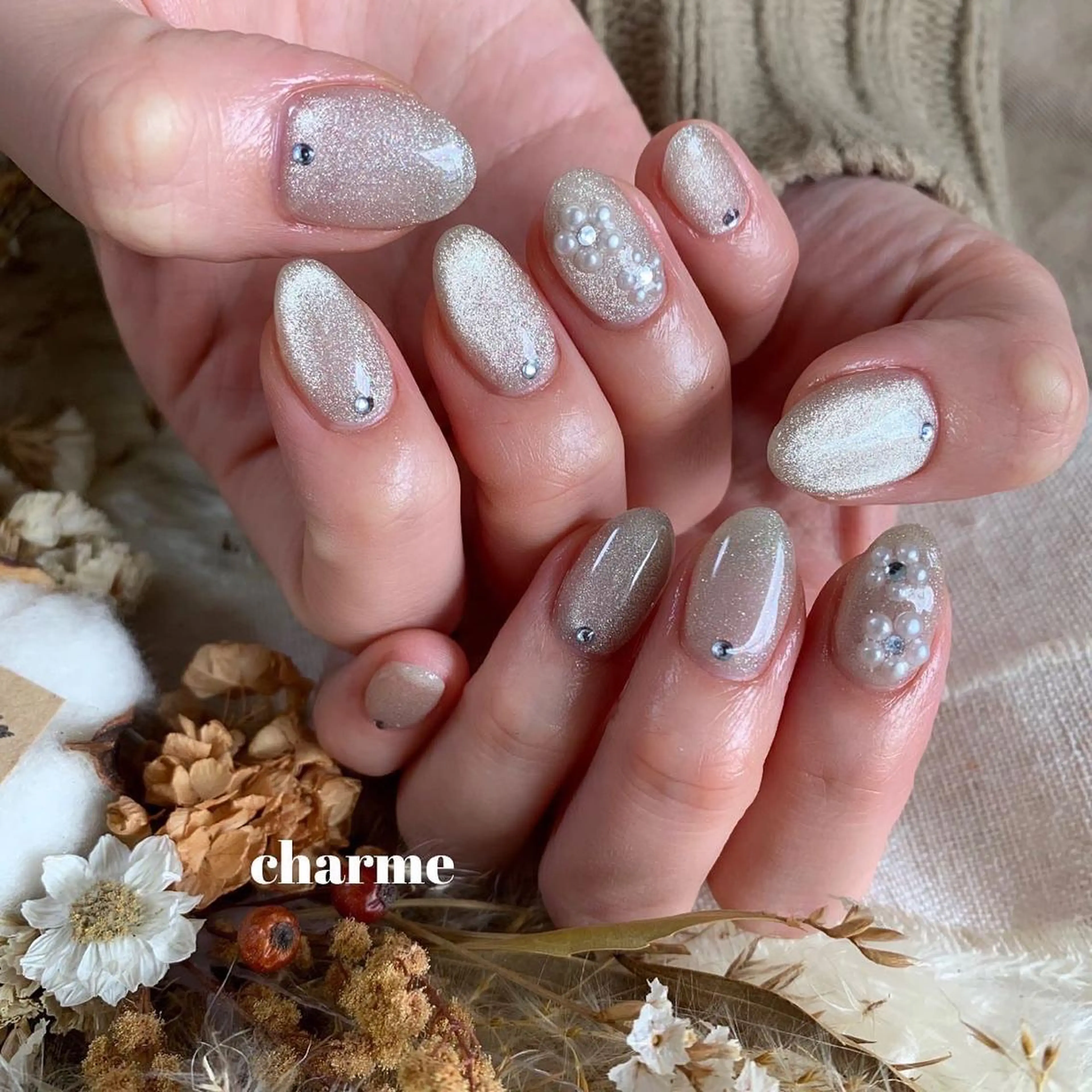 ネイル マグネットネイル ハンドネイル charme所属・. SHIORIのネイルデザイン