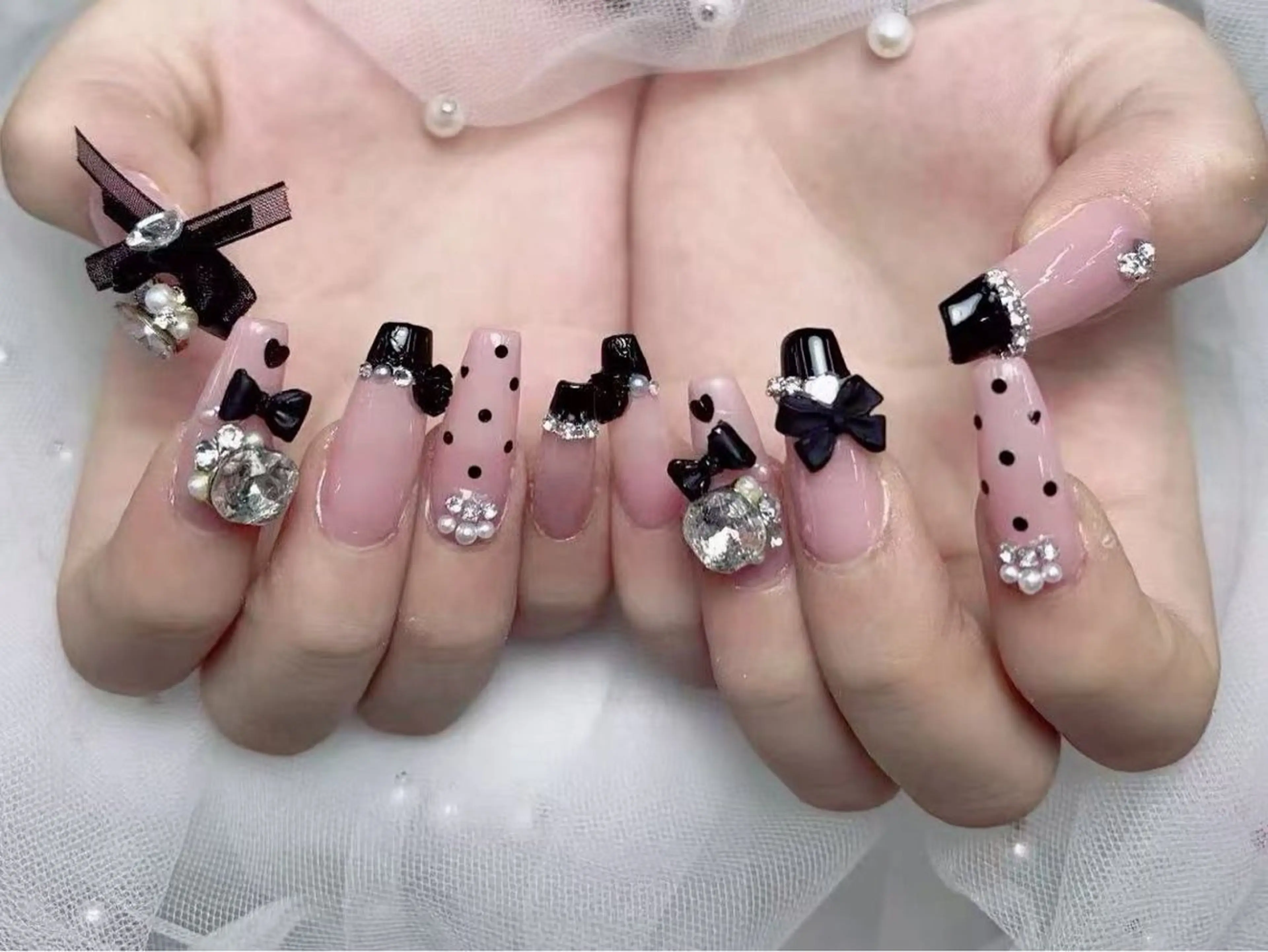 ネイル チョウ チョウのネイルデザイン