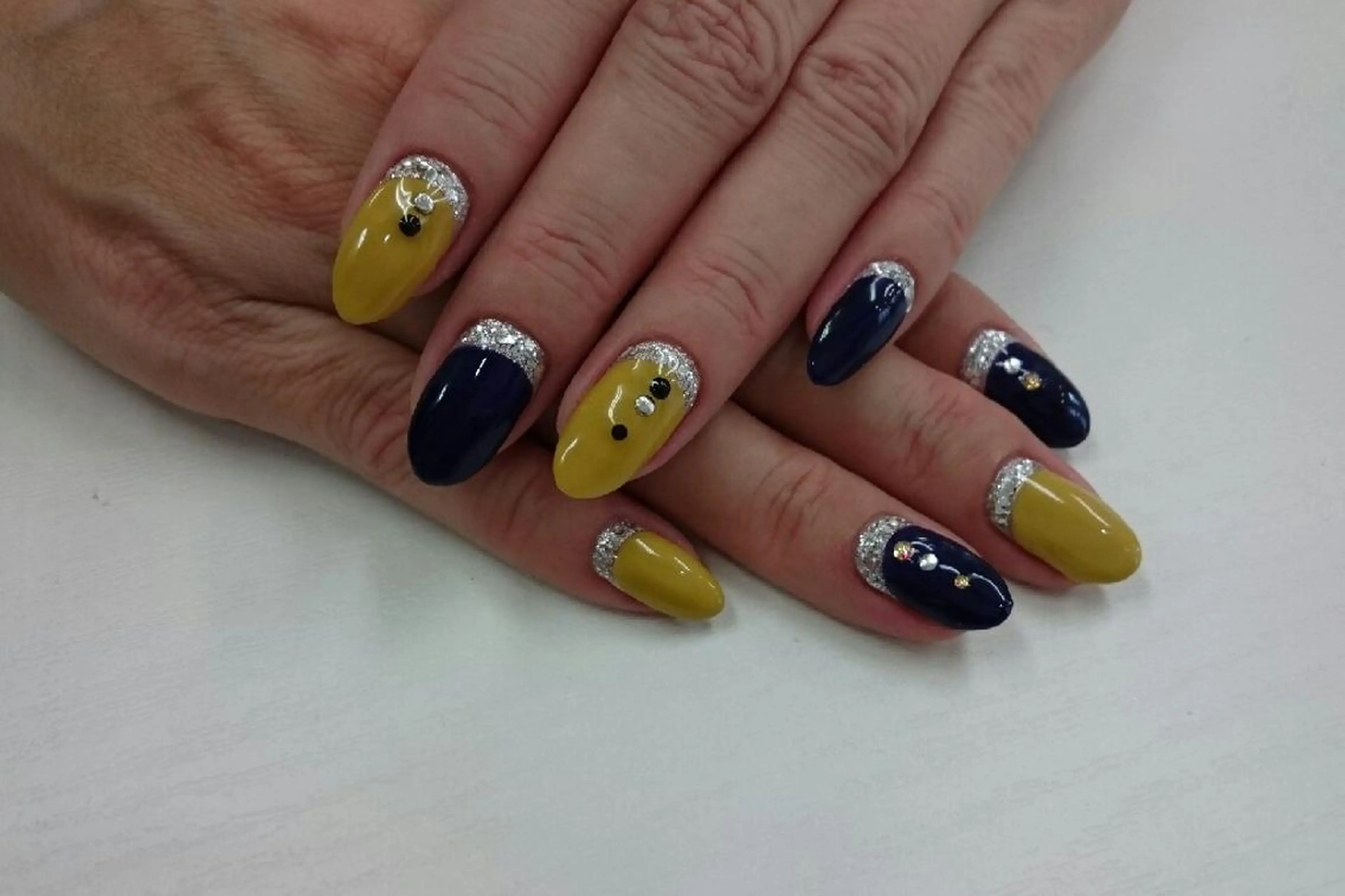 ミディアム ネイル nail salon Blancのネイルデザイン