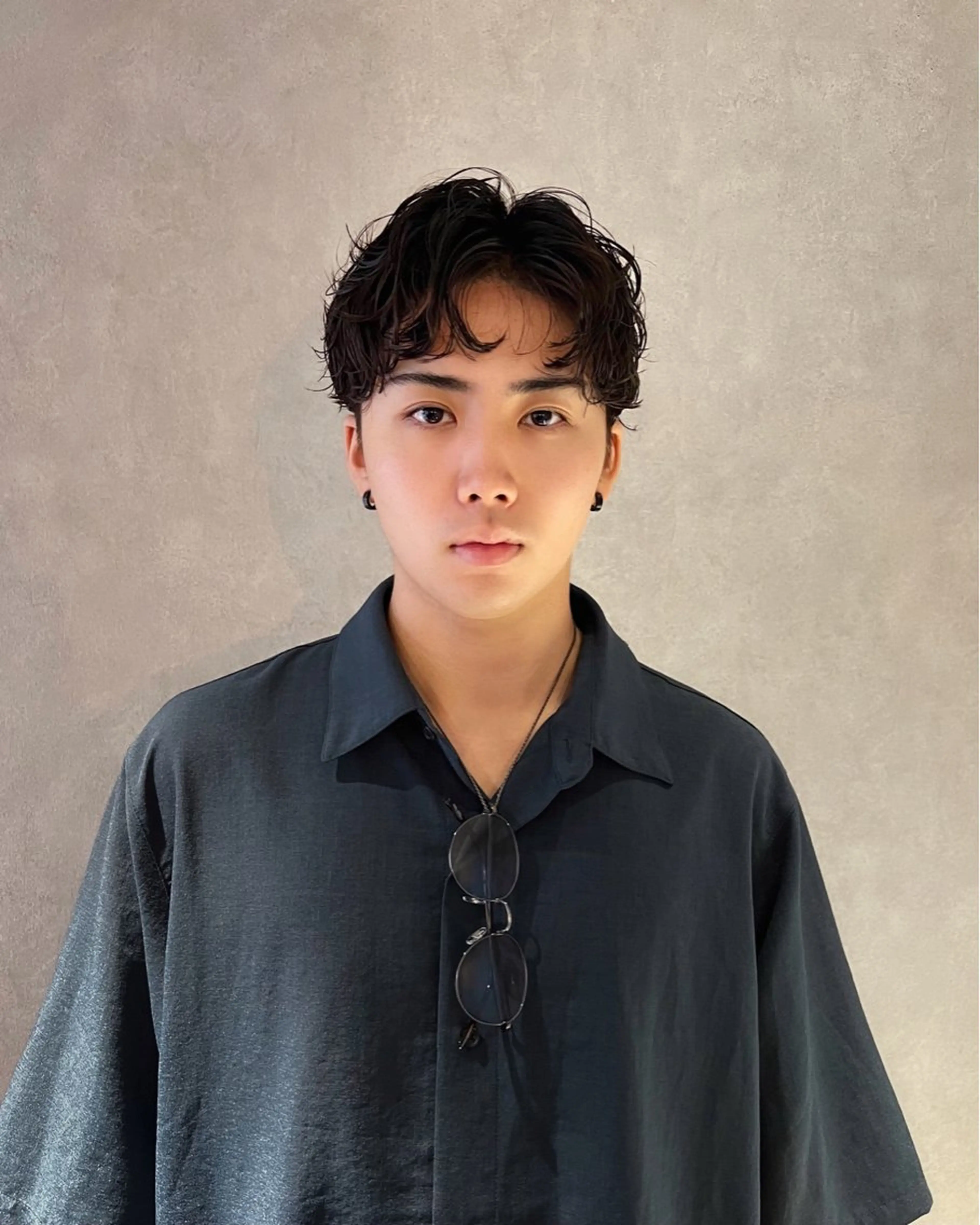 パーマ メンズ マッシュ メンズパーマ メンズショート ツイストスパイラルパーマ 波巻きパーマ カット パーマ Qin shaire salon 原宿verno店所属・【センターパート】 ETO／江藤翼の眉毛・アイブロウイメージ