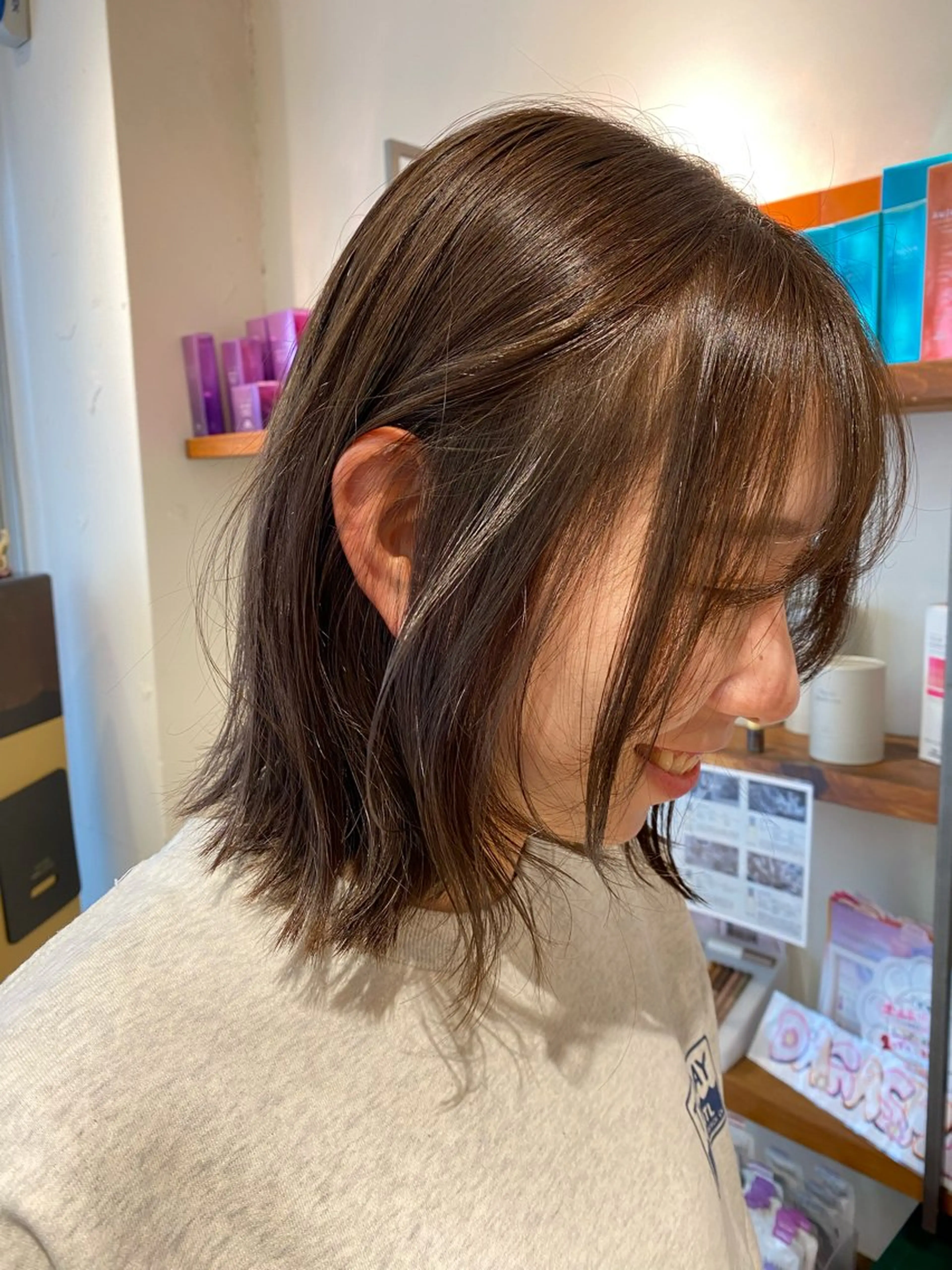 ミディアム カラー ヘアカラー ナチュラルヘア🫧 ナナミのヘアスタイル