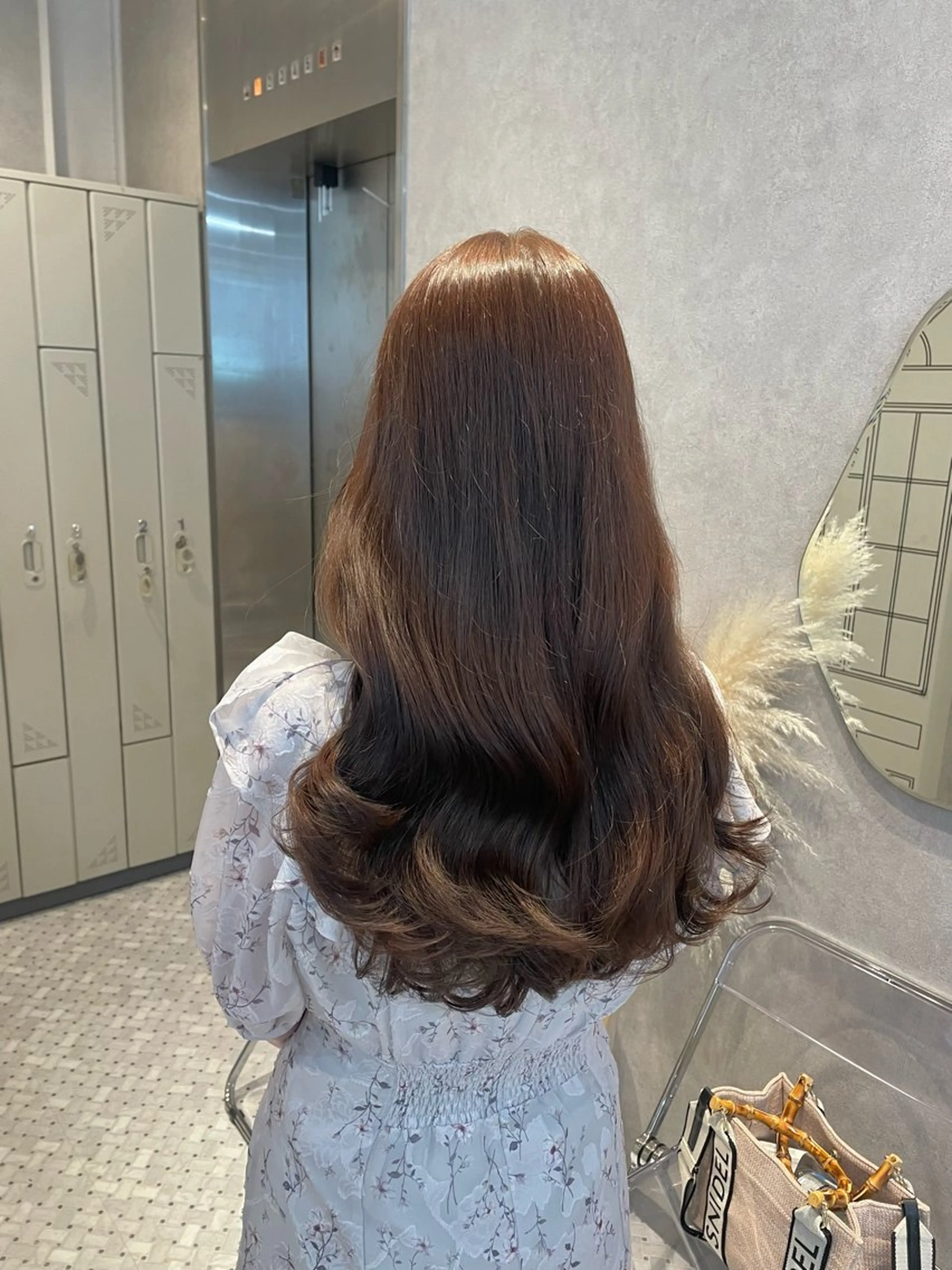 ロング 女性スタイリスト専門サロン Zina 天神西通り所属・艶髪韓国ヘア MANAMI🎀のヘアスタイル