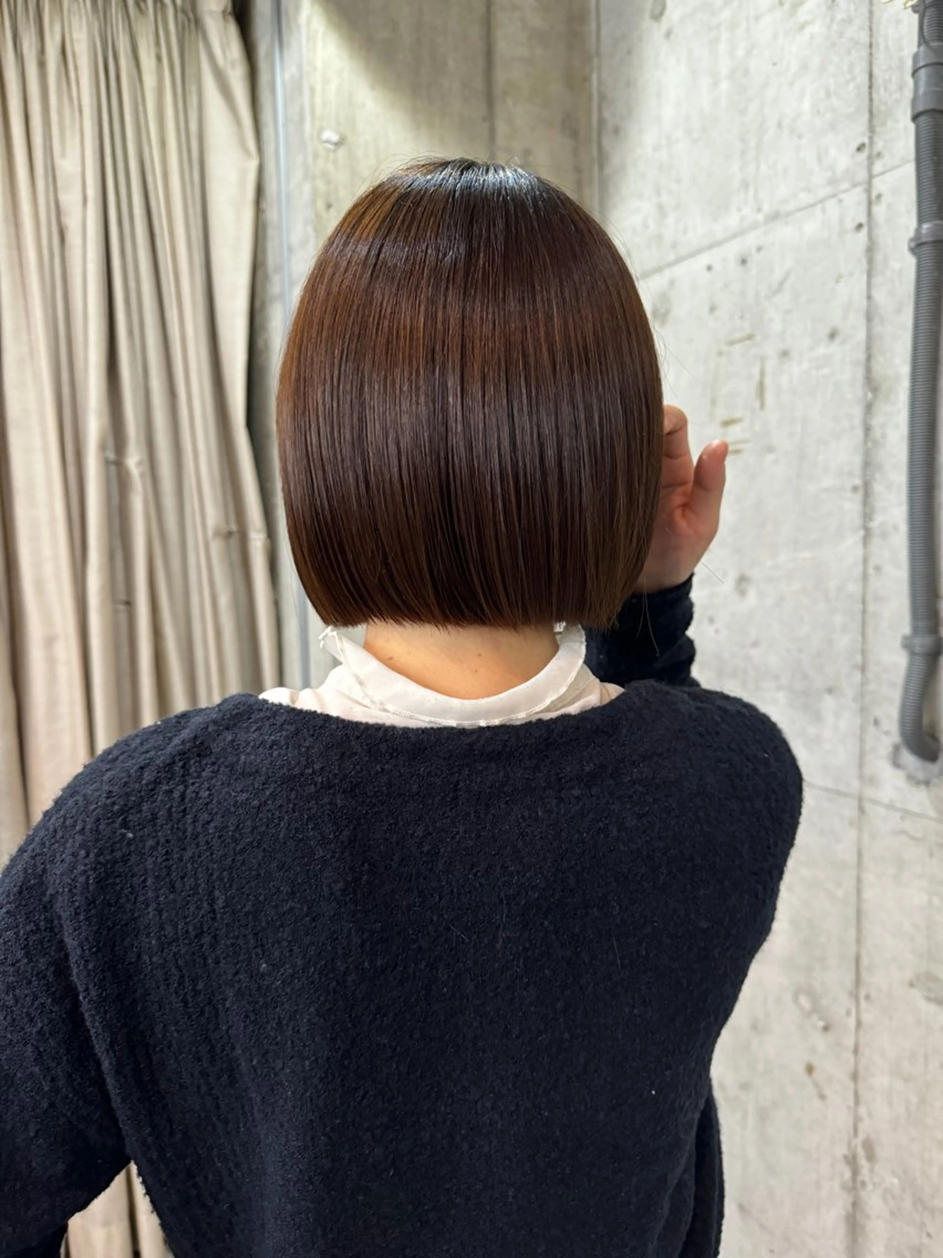 ミディアム ボブ 切りっぱなしボブ/ ブリーチカラー/大塚のヘアスタイル