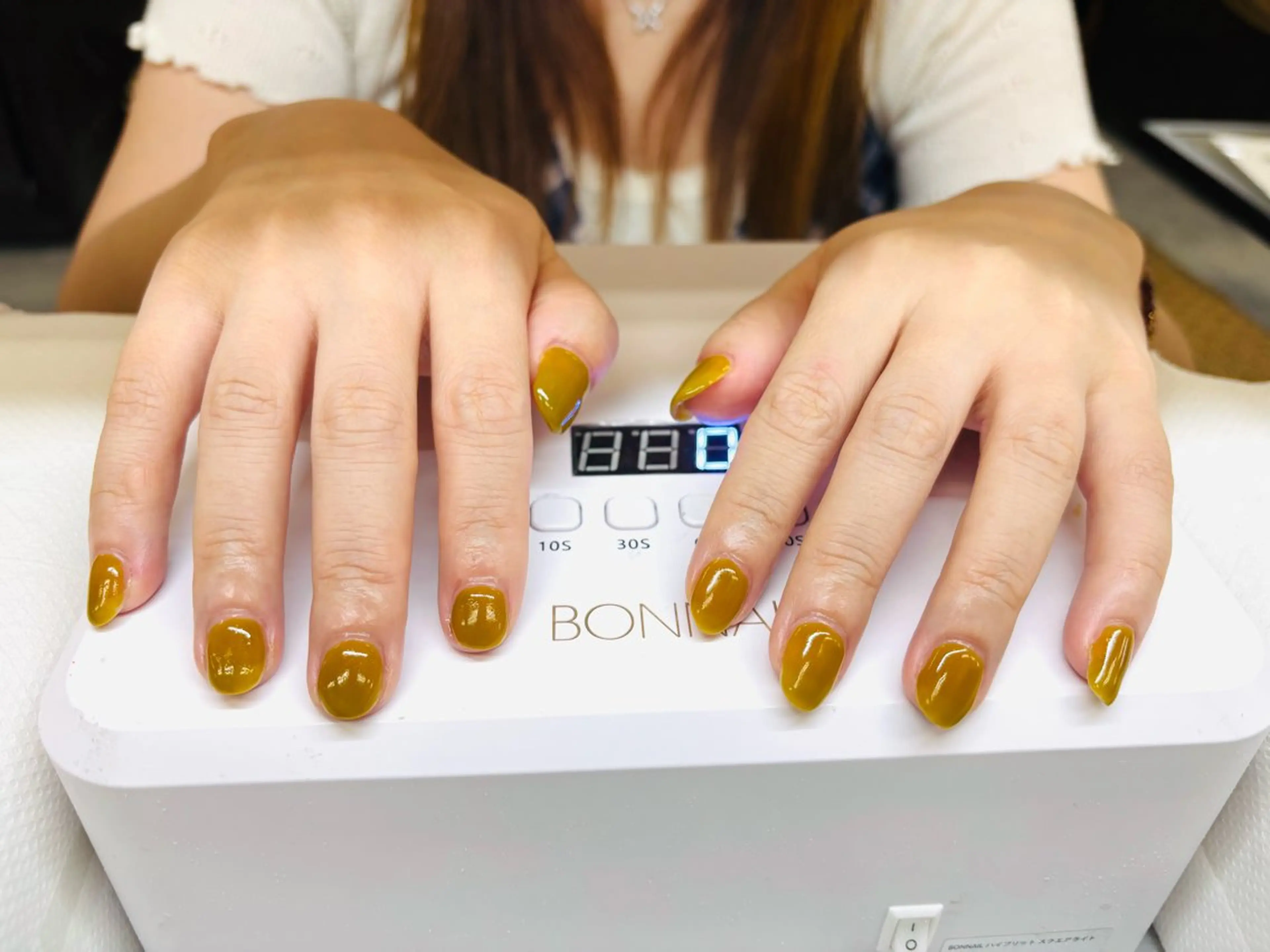 ネイルサロンエーナイン本店所属・もろずみ あやのネイルデザイン