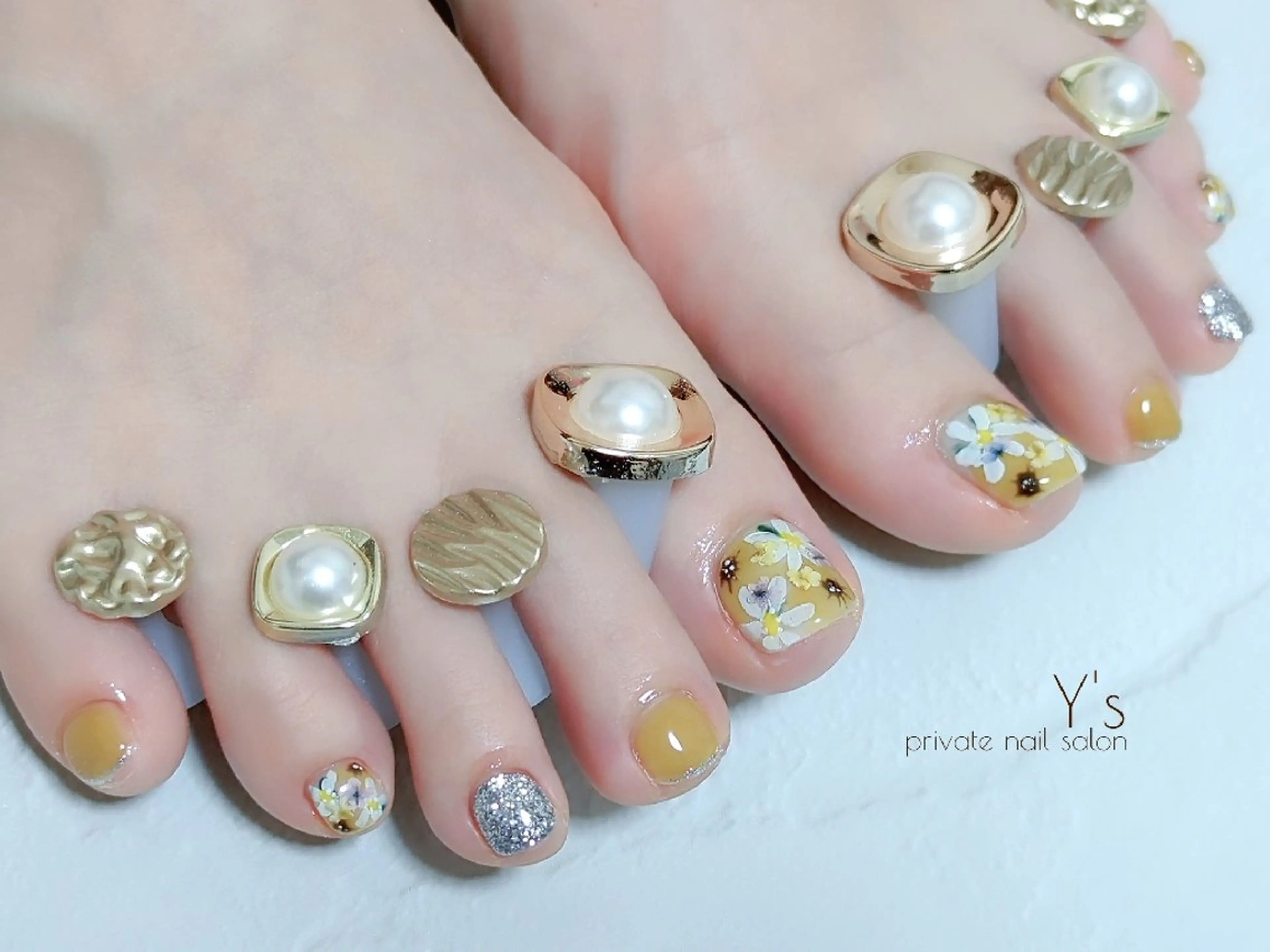 ネイル フットネイル YUMI NAGAI  のネイルデザイン