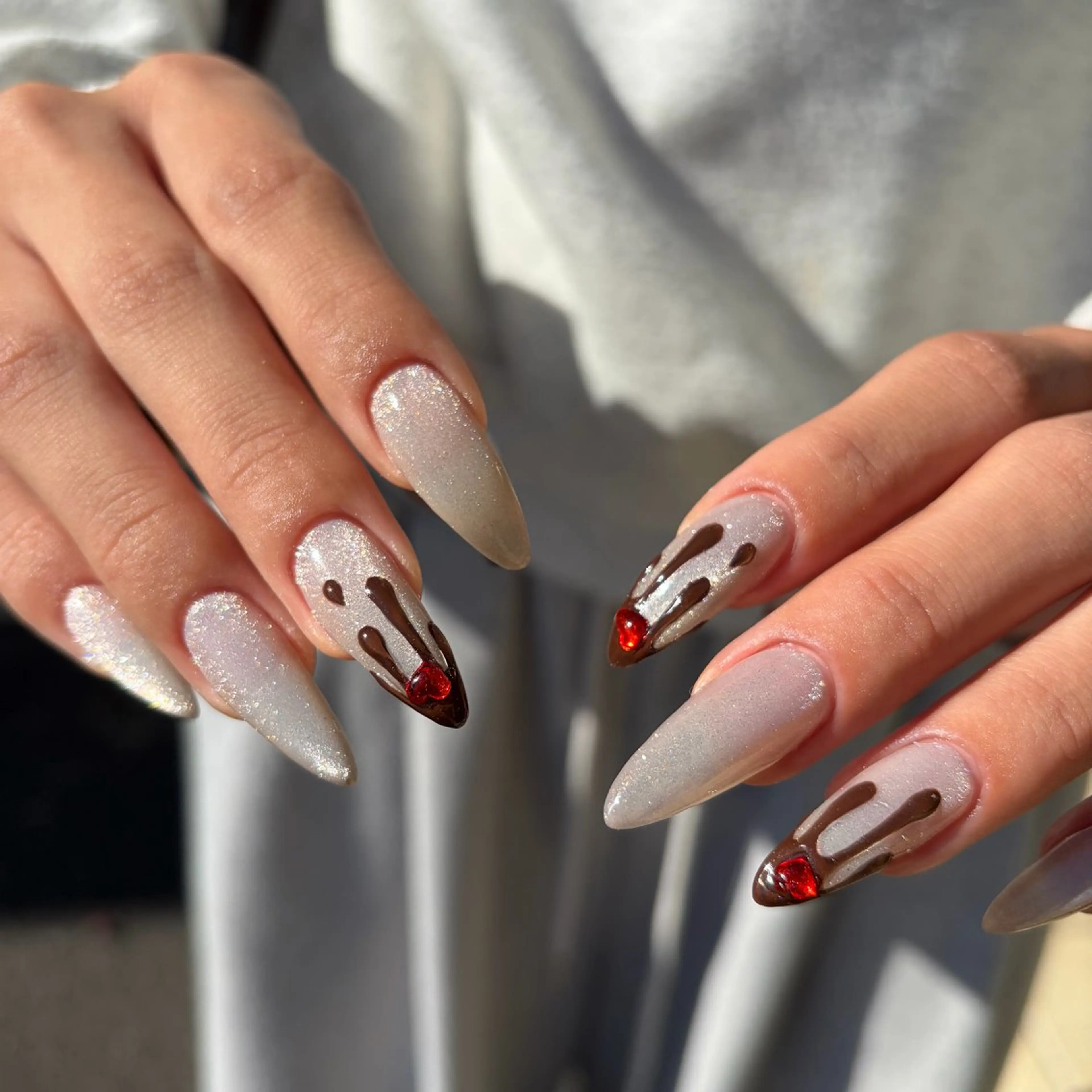 ネイル マグネットネイル バレンタイン ハンドネイル フットネイル GRANDEUR焼津 Nana🦖のネイルデザイン