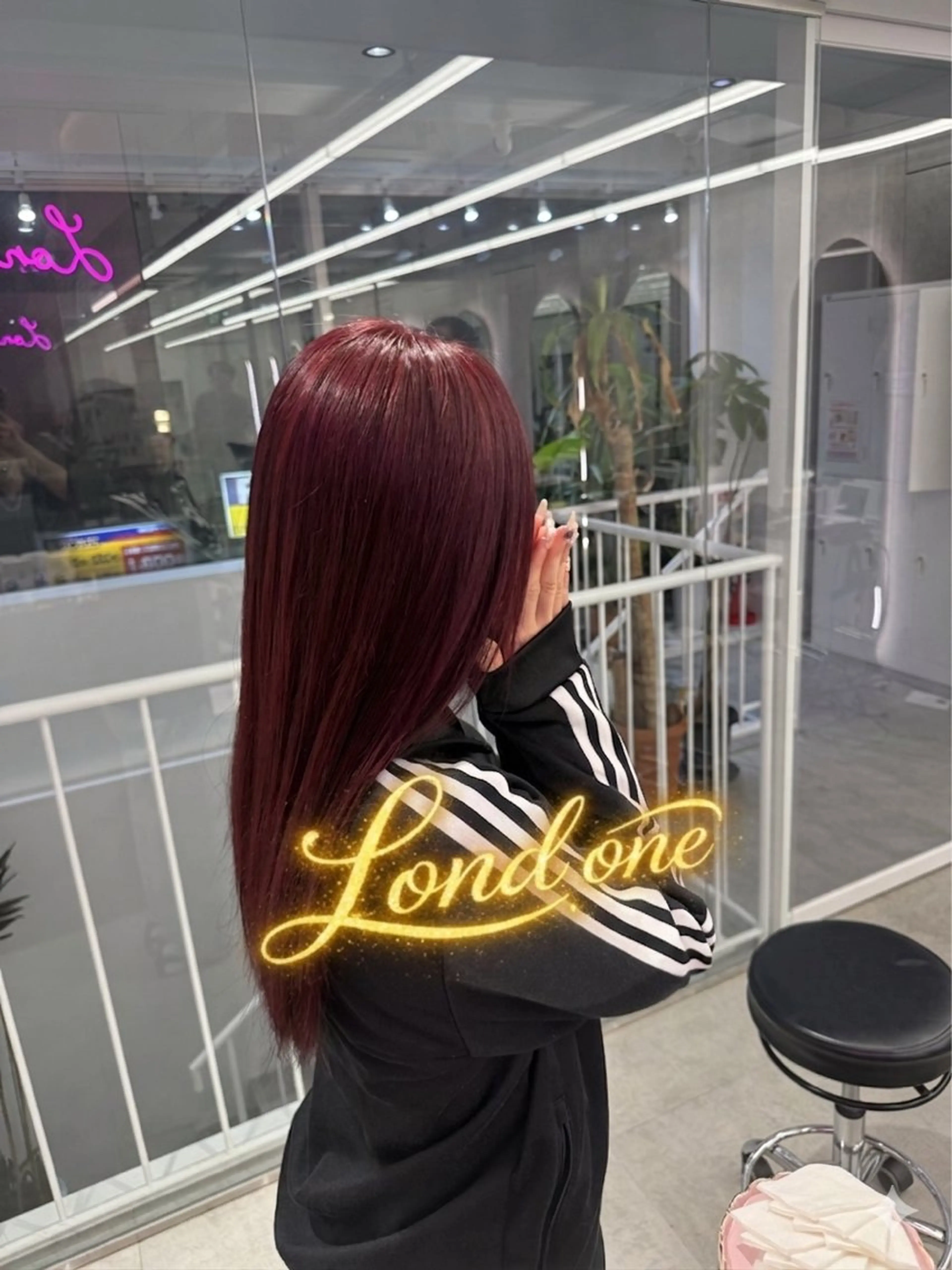 ロング ヘアカラー 中野 光瑠のヘアスタイル