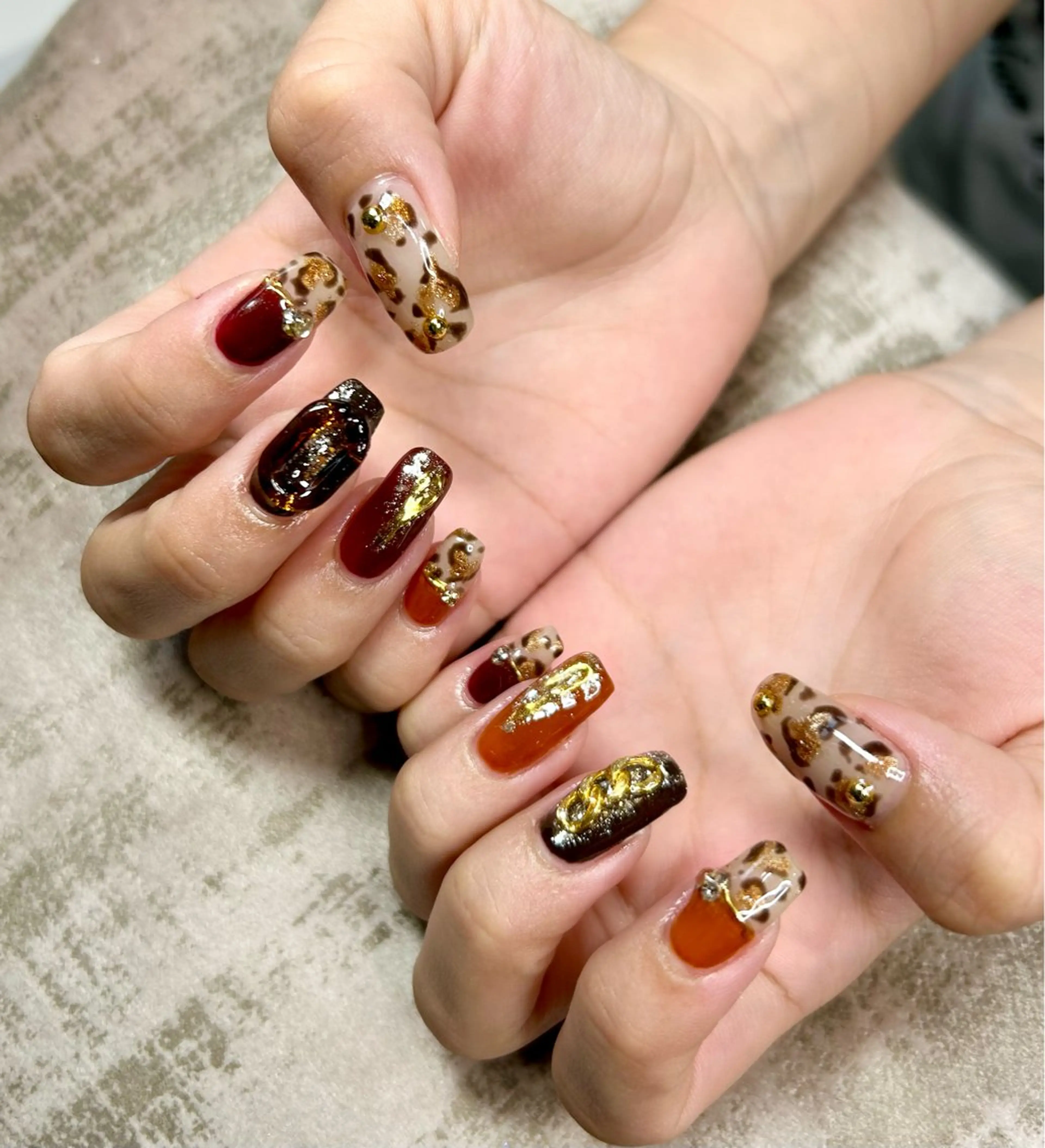 ネイル nailroom HARU.のネイルデザイン