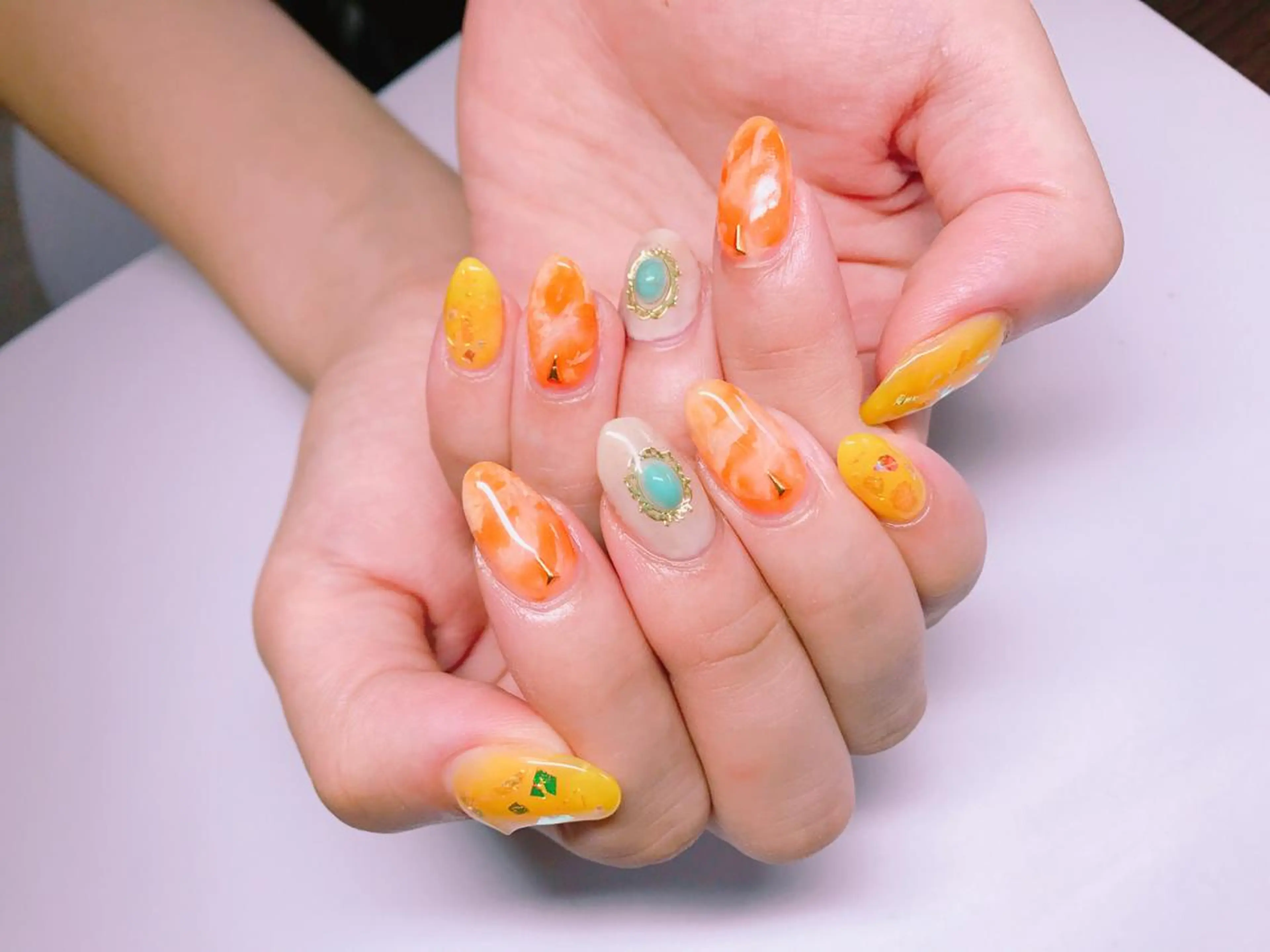 ネイル 【カメレオン】 上村 祥子のヘアスタイル