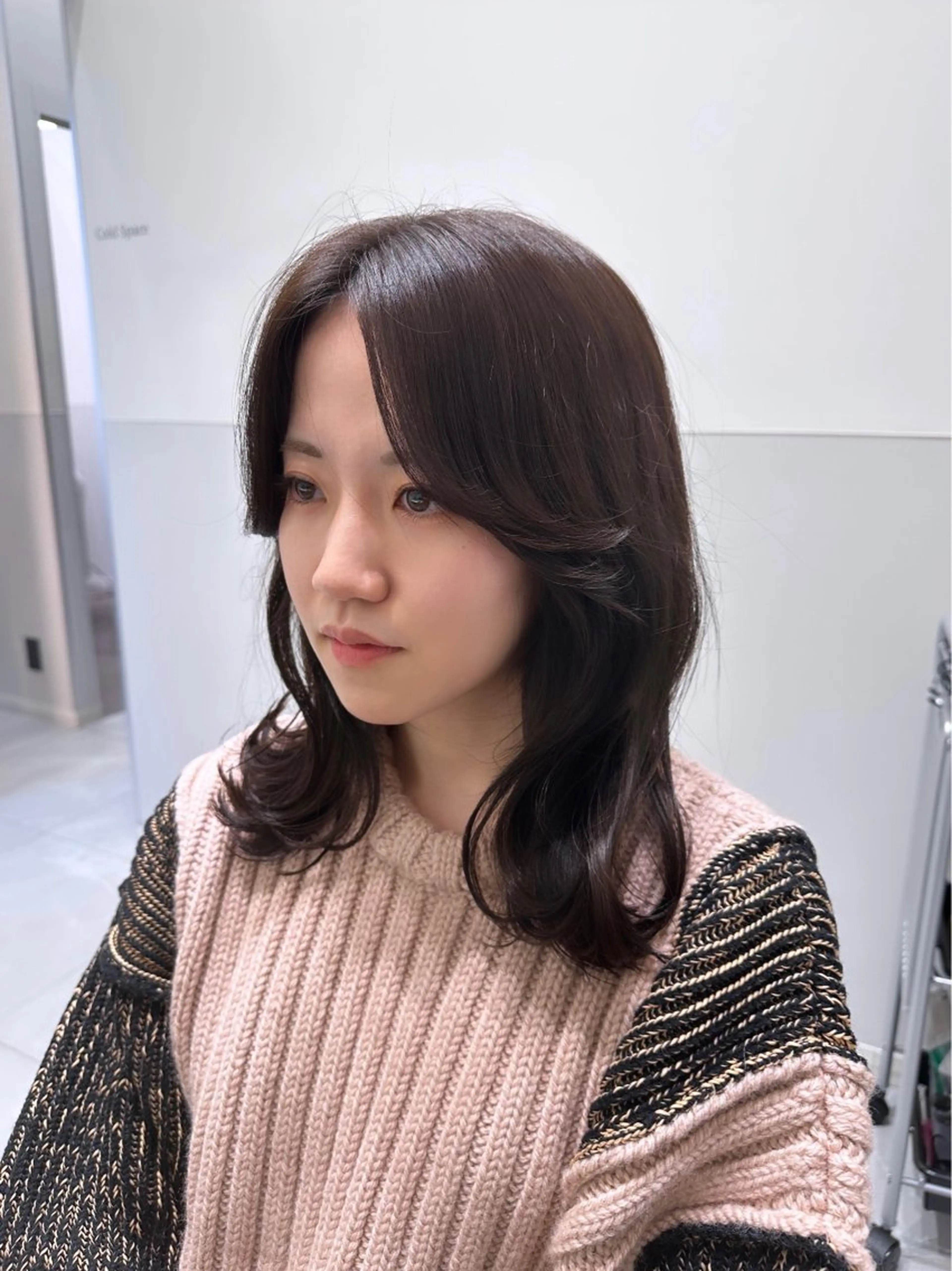 ミディアム 海外レイヤー鯉渕 【海外風メンズも◎】のヘアスタイル