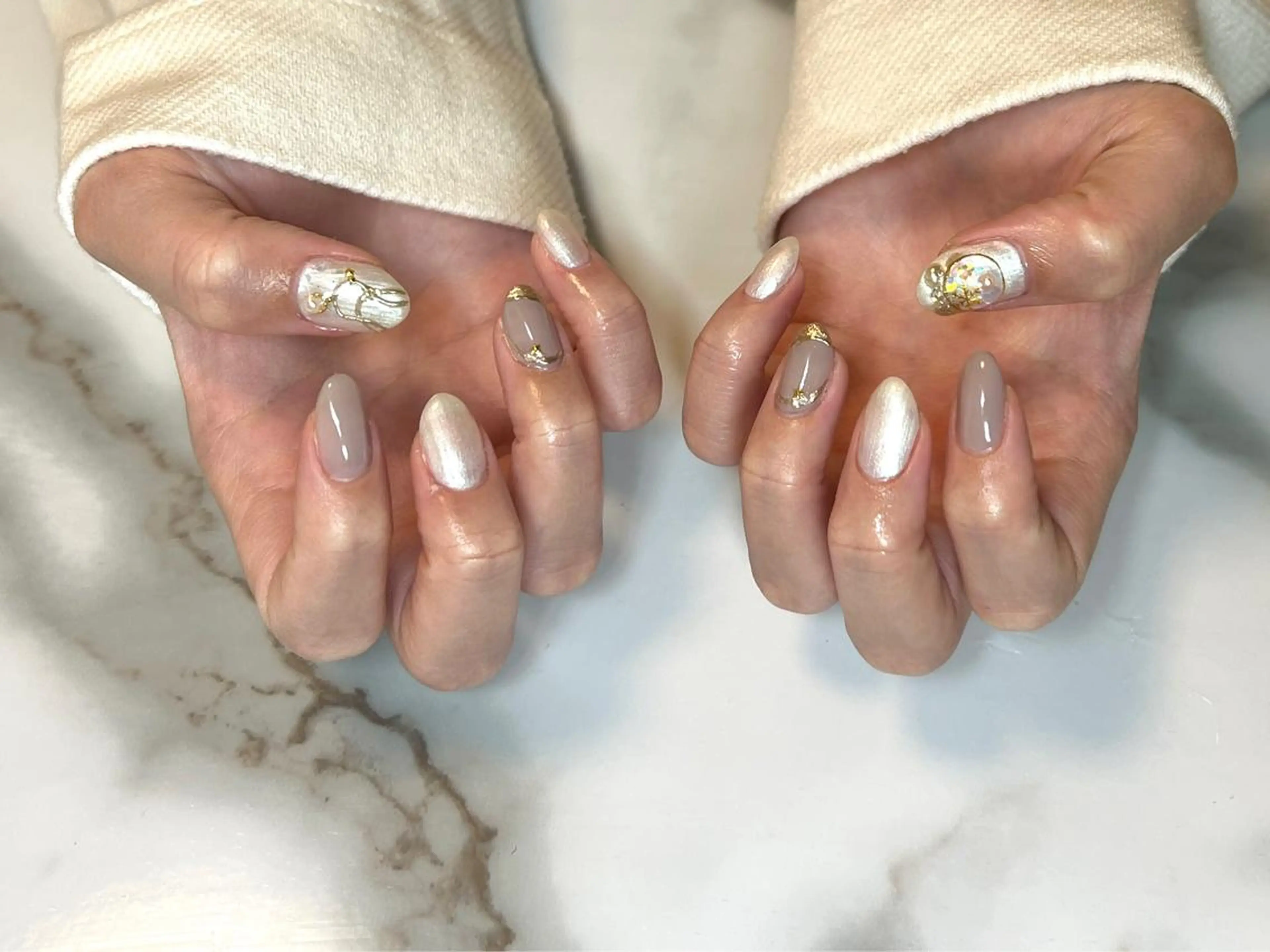 ミディアム ネイリスト シンのネイルデザイン