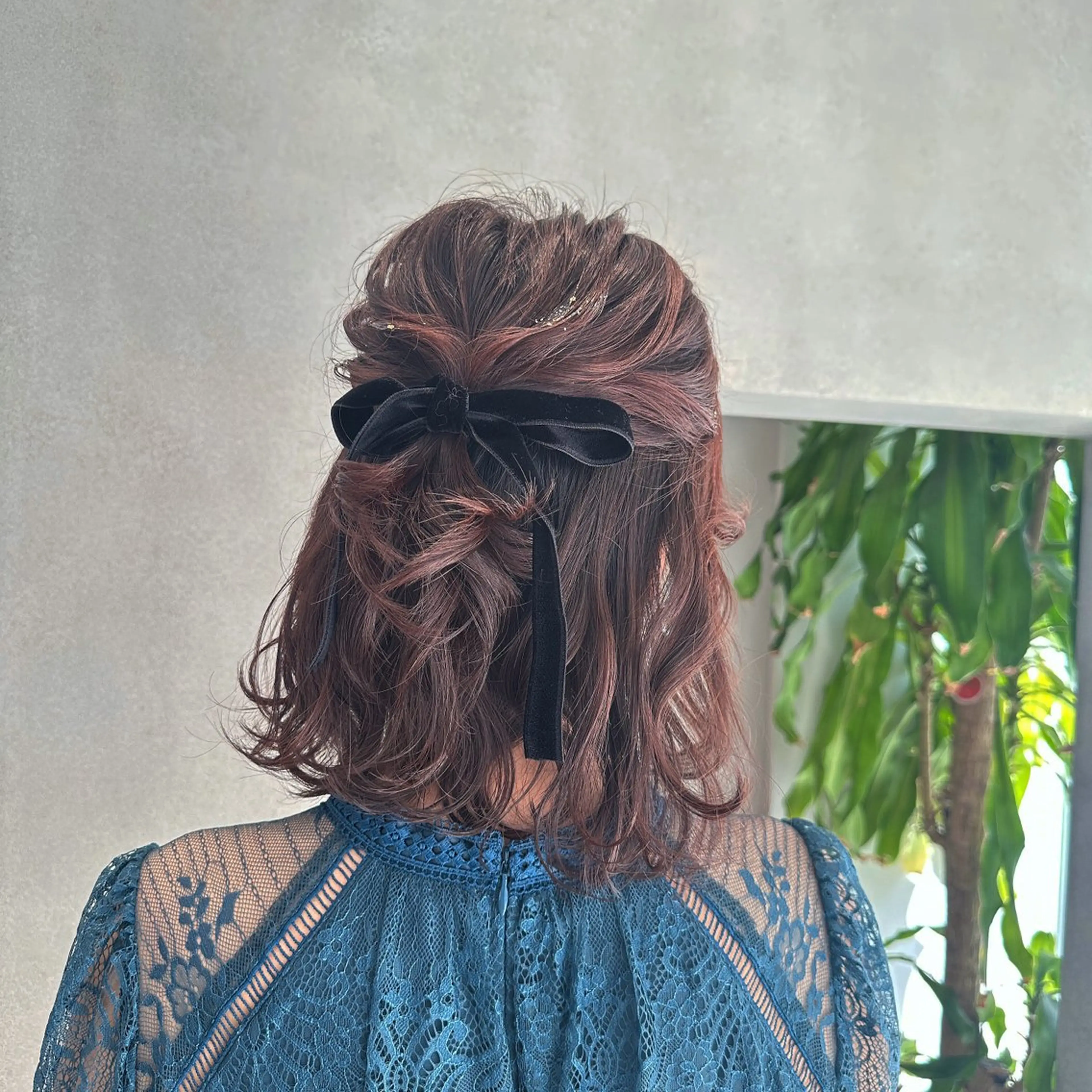 ミディアム ヘアアレンジ ハーフアップ octo所属・梅澤 杏菜のヘアスタイル