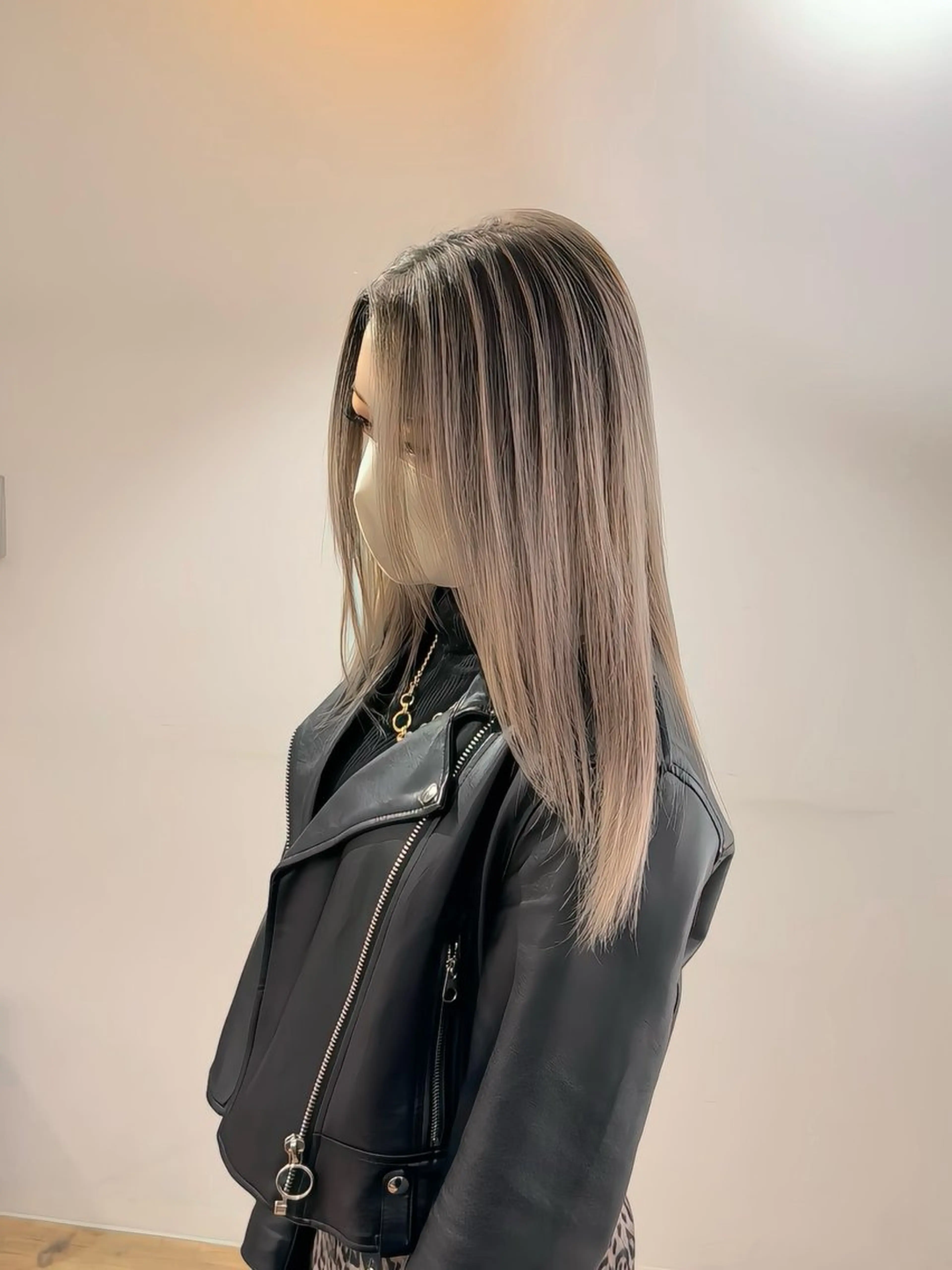 ロング カラー ブリーチ ケアブリーチ トリートメント カット ヘアカラー hair studio Zen所属・Kensho 京都駅 ケアブリーチのヘアスタイル