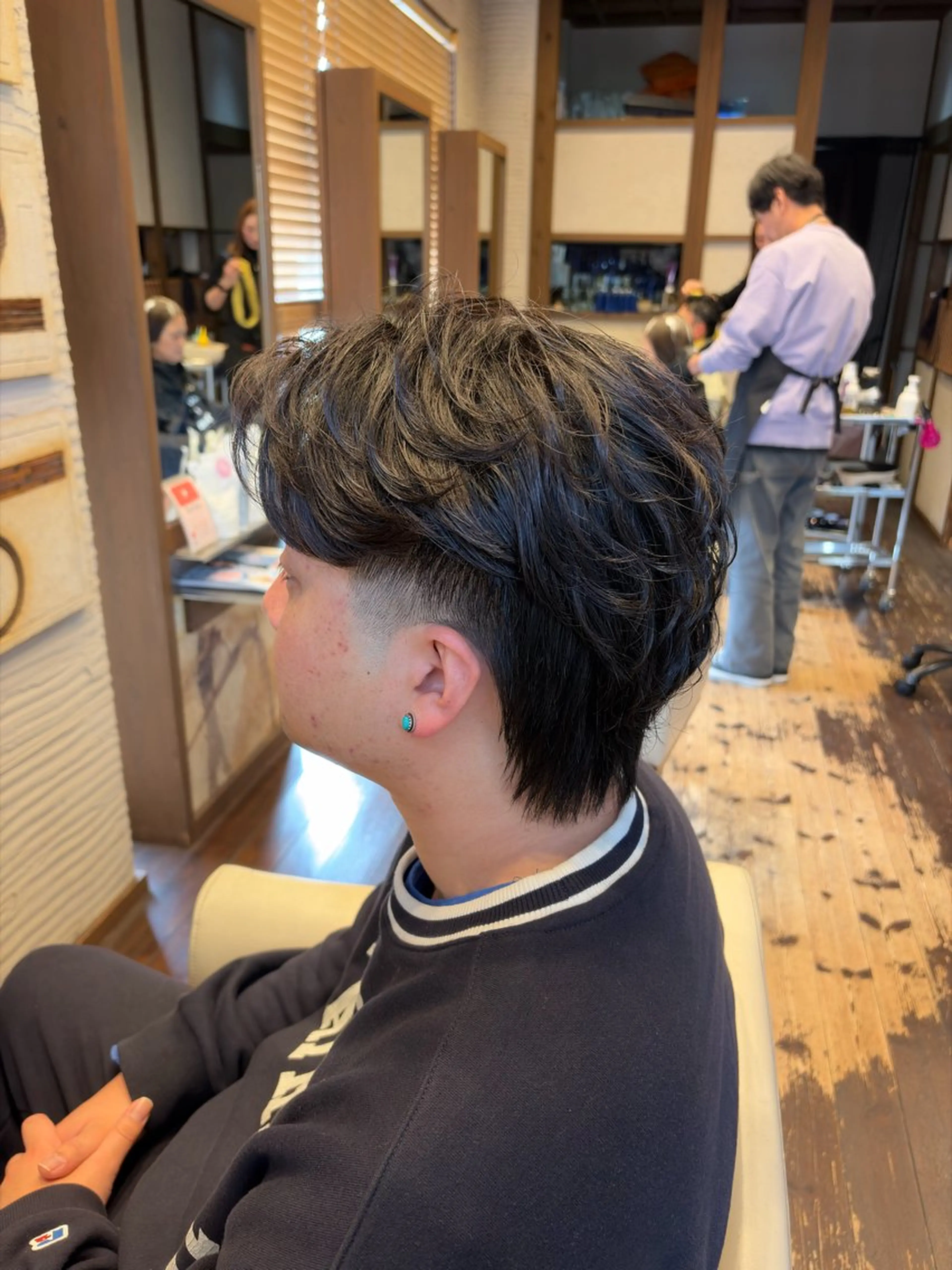 パーマ メンズ メンズパーマ マレットヘア カット パーマ りずむヘアデザイン所属・Rhythm / RYOMAの眉毛・アイブロウイメージ