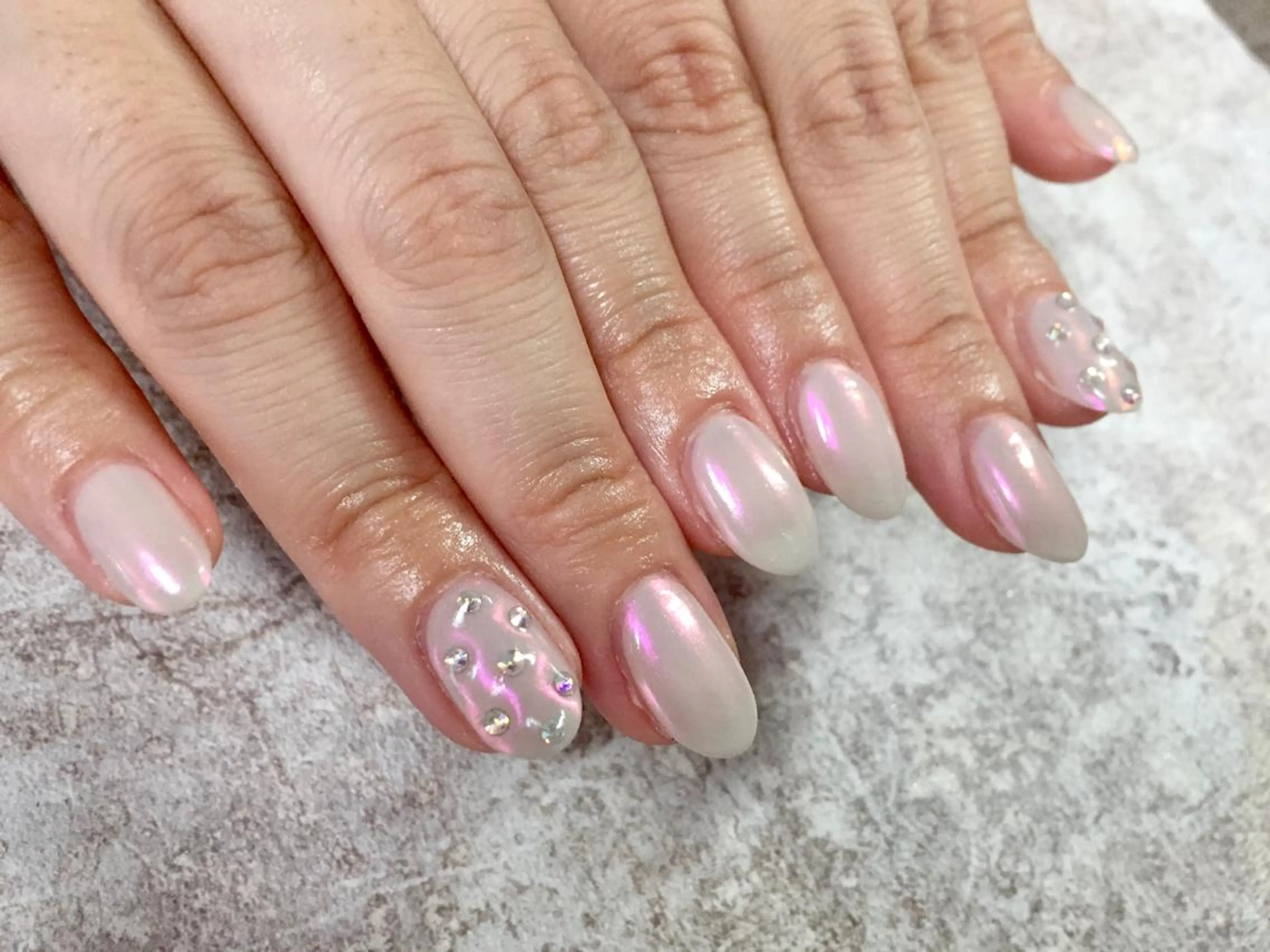 ネイル ストーンネイル kikinail 溝の口のネイルデザイン