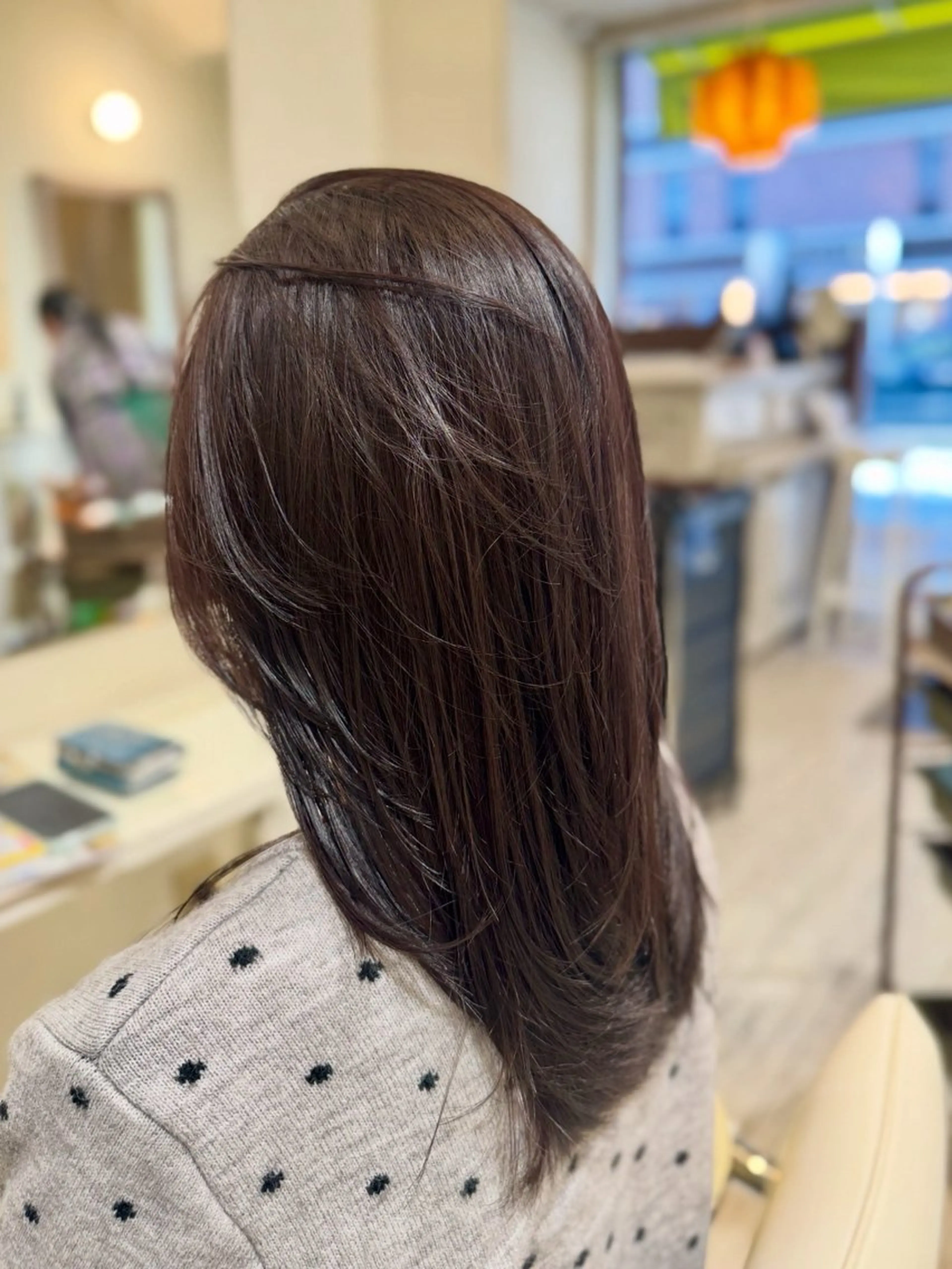 ミディアム カット ヘアカラー NICCOLO室見 Erinaのヘアスタイル