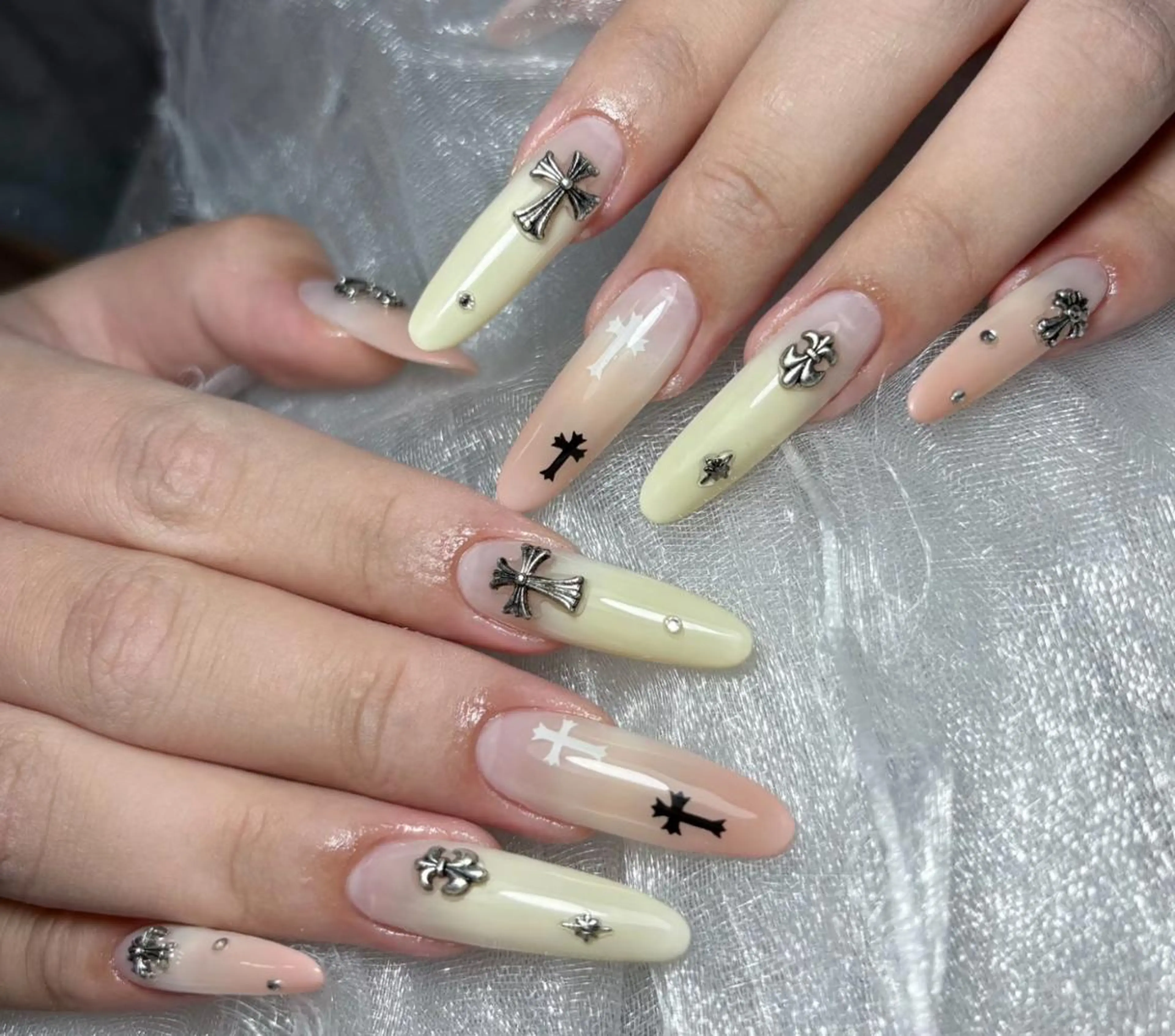 ネイル ハンドネイル 🎀 NaNa_nailのネイルデザイン