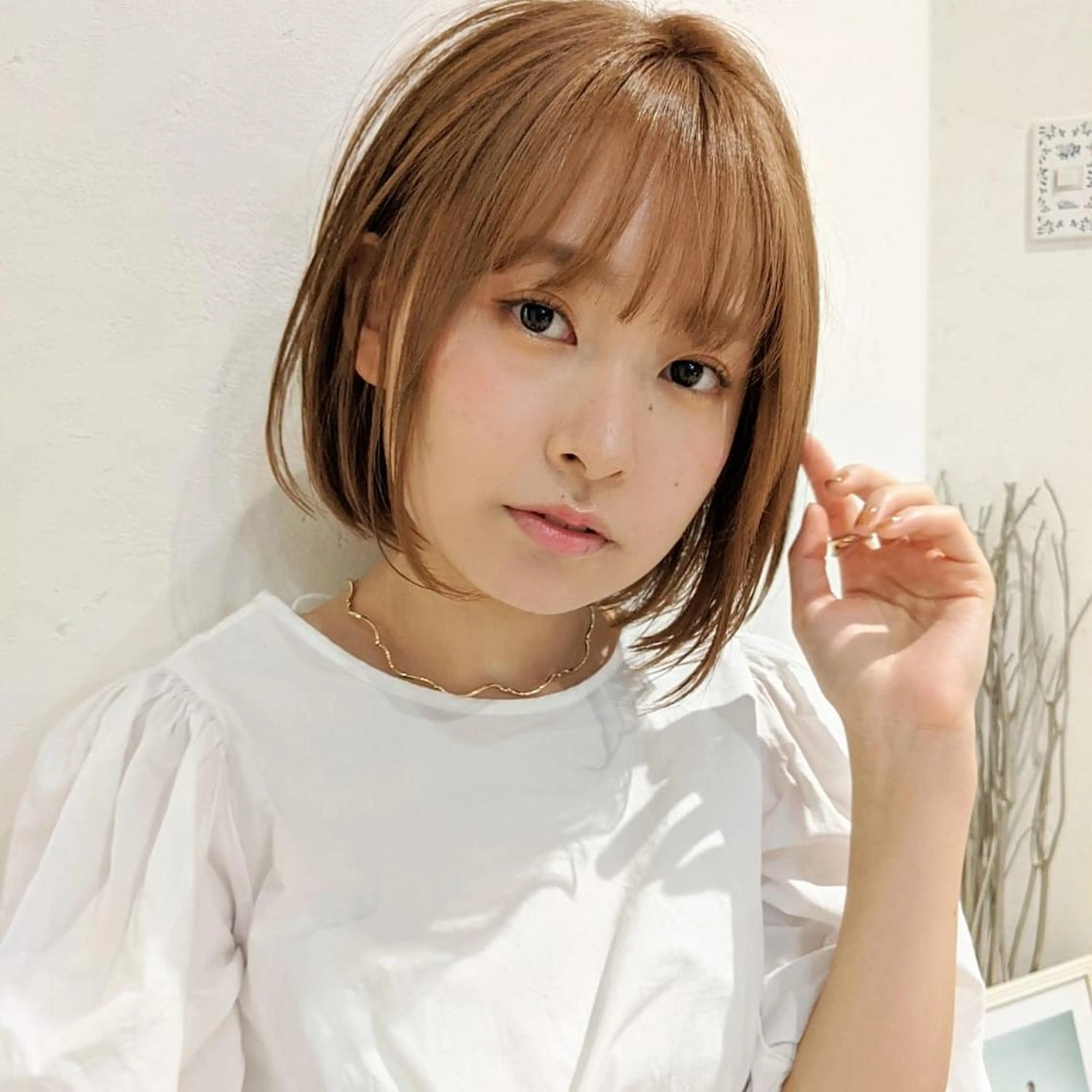 ショート カラー ベージュカラー ブリーチ ブロンド ブロンドベージュ ボブ カット ヘアカラー トリートメント kitin  吉祥寺 山岸花のヘアスタイル