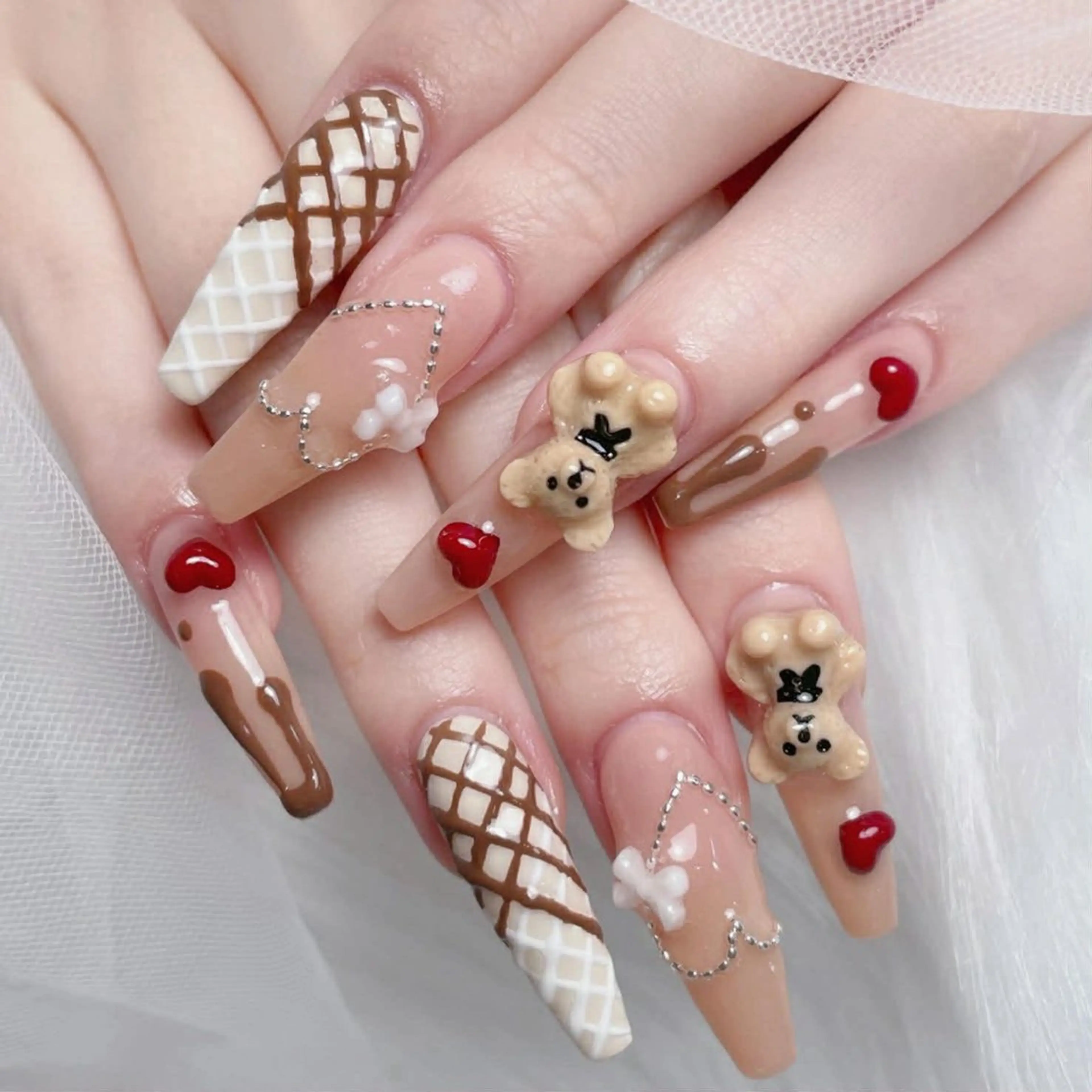 ネイル 韓国ネイル 持ち込み ニュアンスネイル ネイルチップ 冬ネイル RINN ANA.CHUOのネイルデザイン