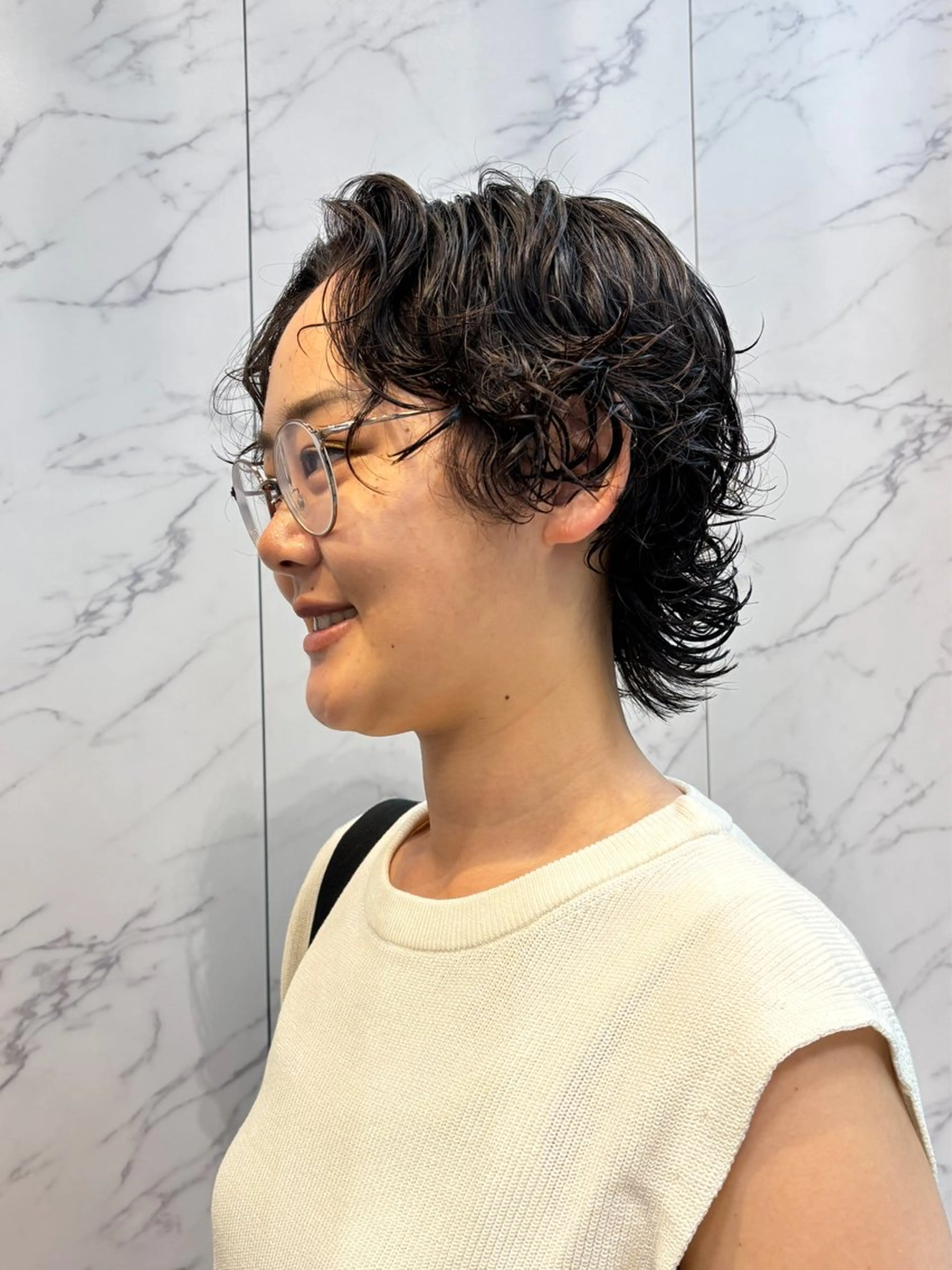 ショート ショートヘア ウルフカット カット パーマ miu /透明感カラーのヘアスタイル