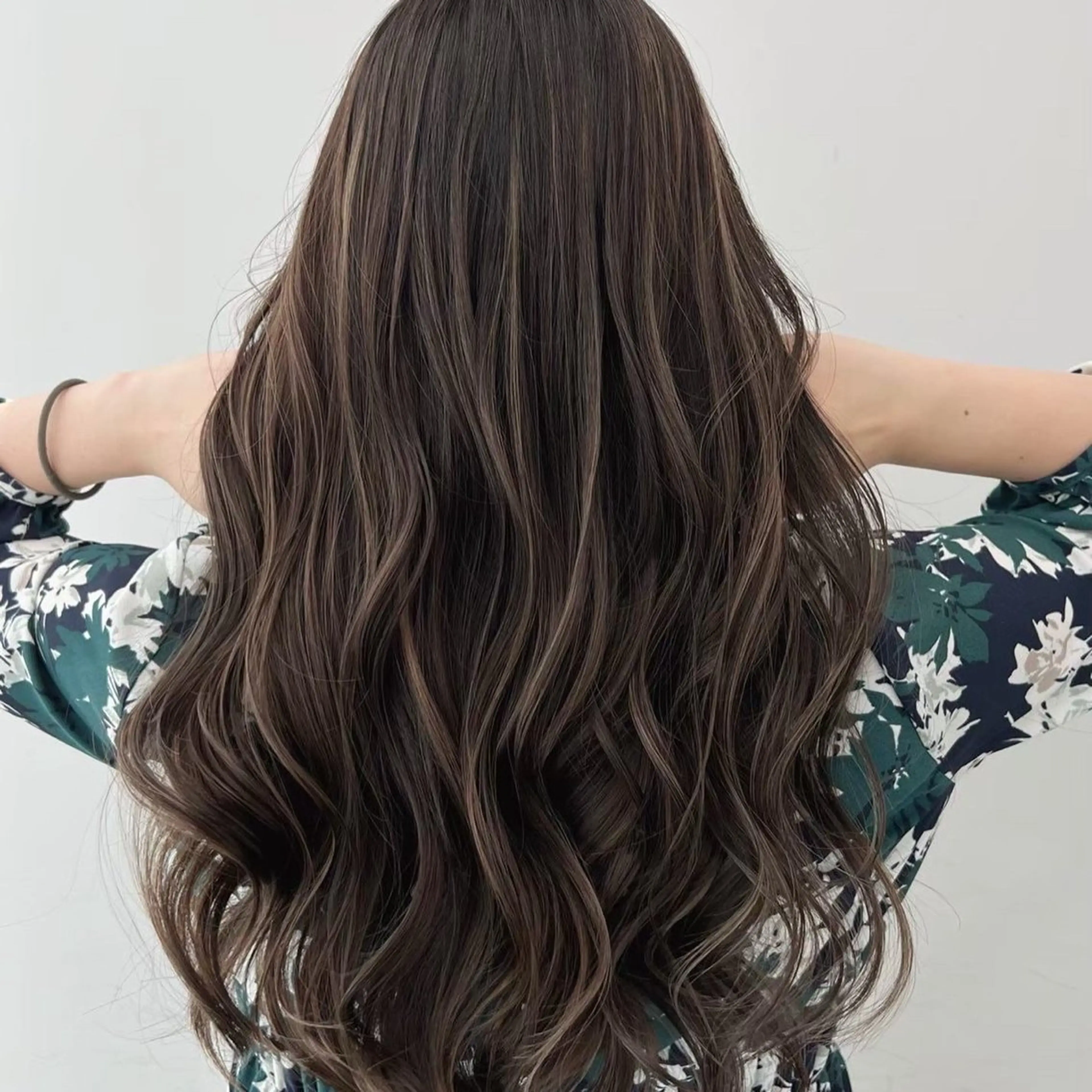 ミディアム カラー ハイライトカラー ハイライト ⭐️無料！カット モデル募集⭐️夕貴のヘアスタイル