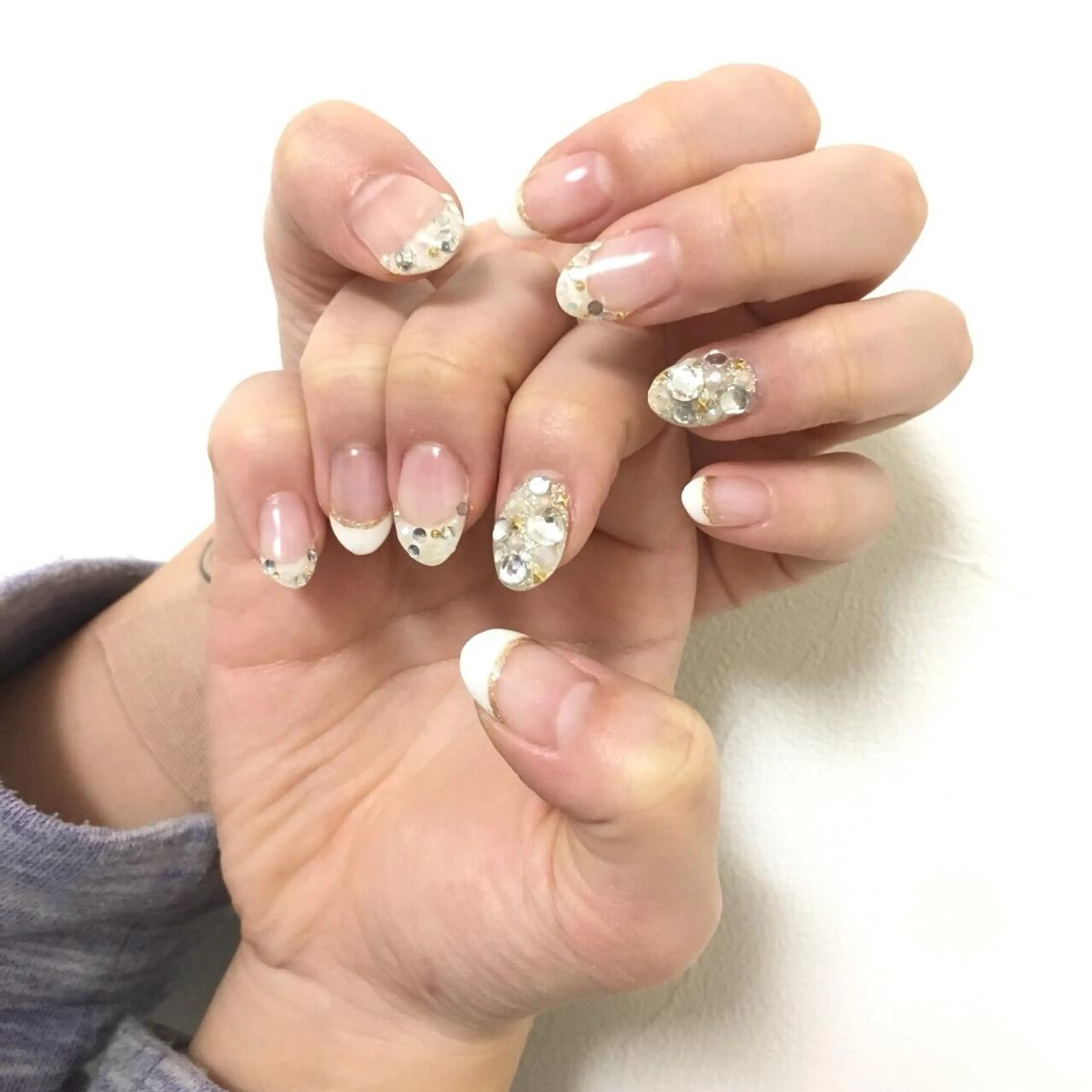 ネイル 指名支持率NO.1 スタイリストのヘアスタイル