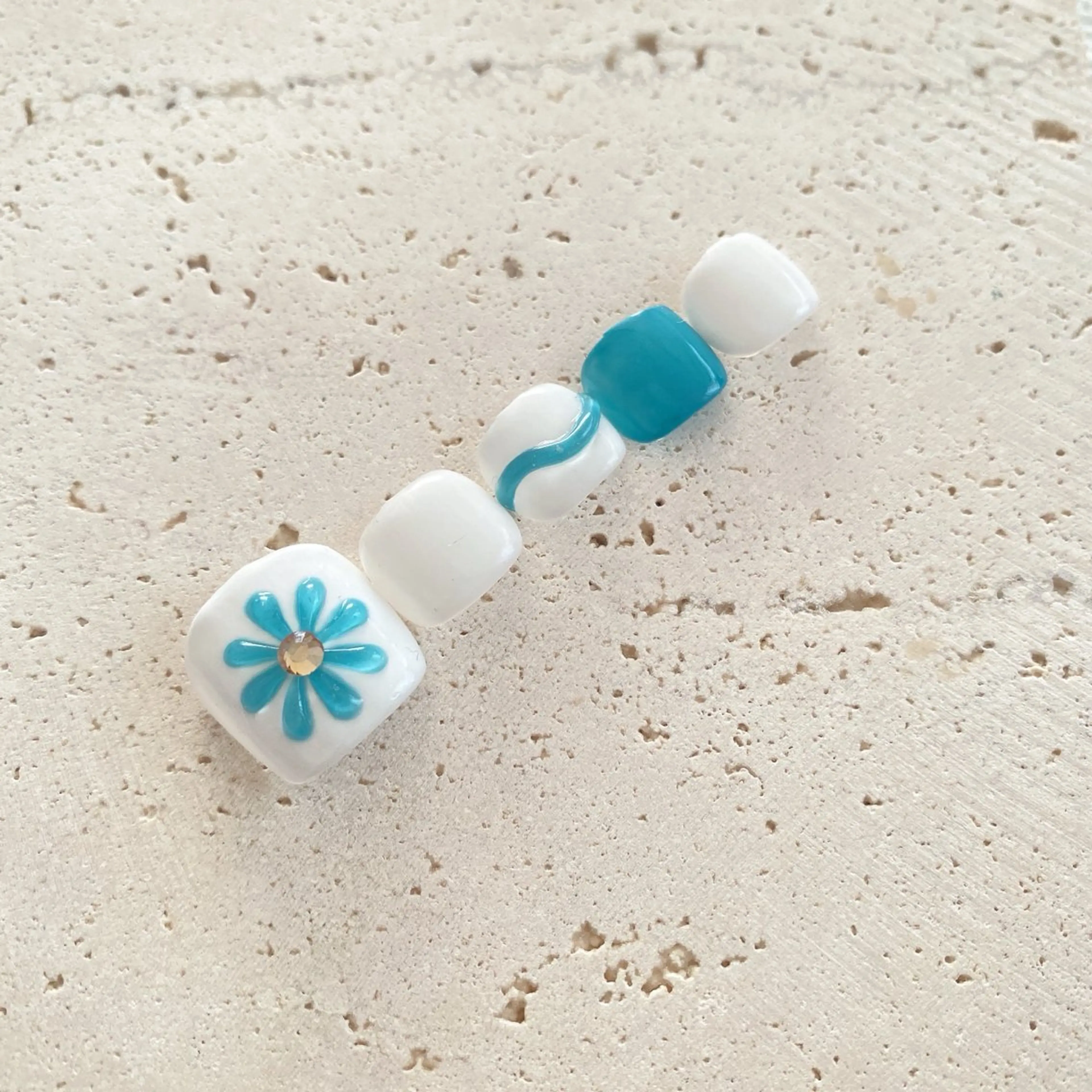 ネイル フットネイル 愛川町 あんすりうむのネイルデザイン