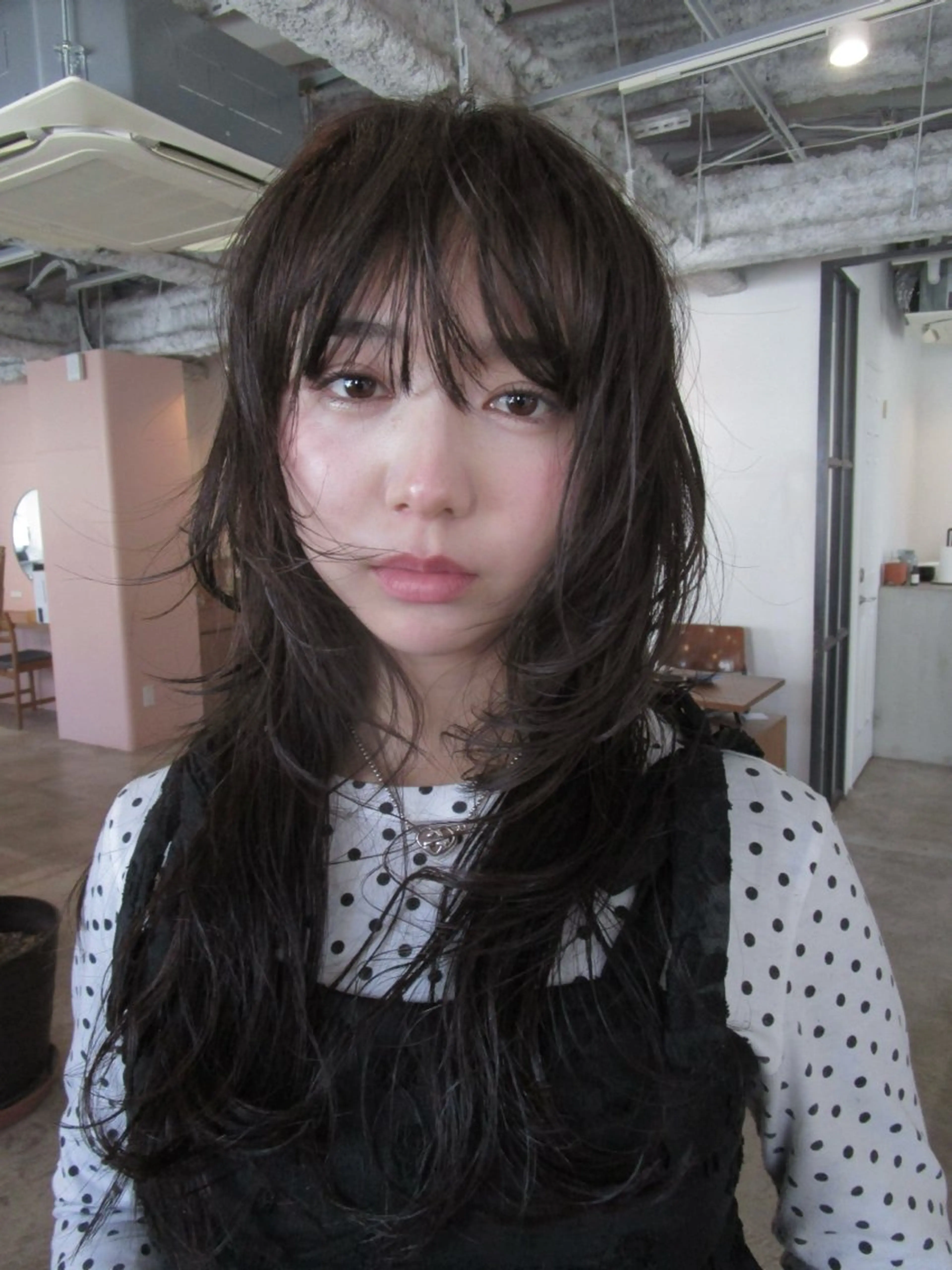 ロング カラー ブラウンカラー 透明感カラー モカブラウン 顔周りカット レイヤーカット カット ヘアカラー yu maのヘアスタイル